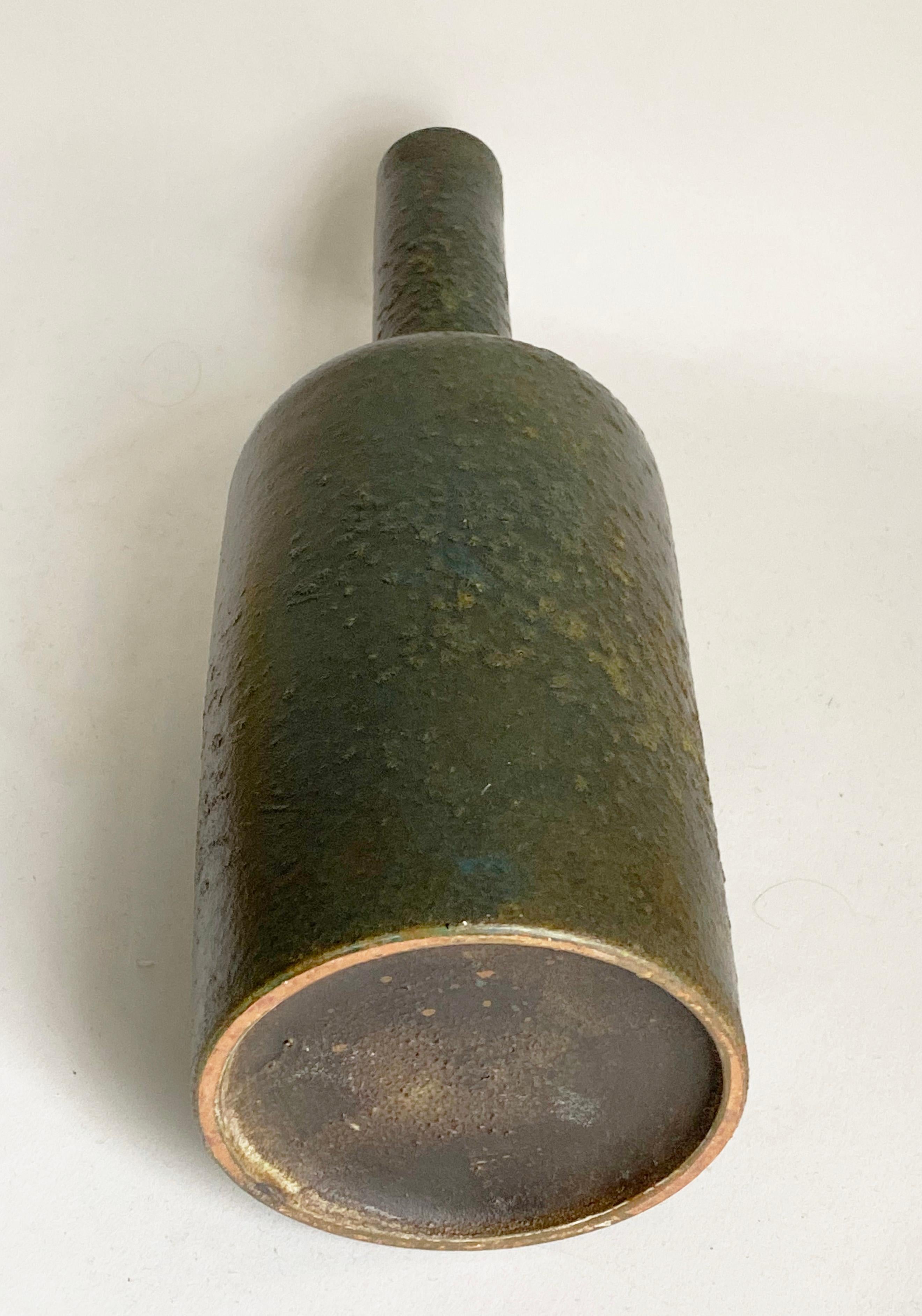 20th Century Pottery Bottle with Original Wood Stopper Attributed to Aldo Londi for Bitossi For Sale