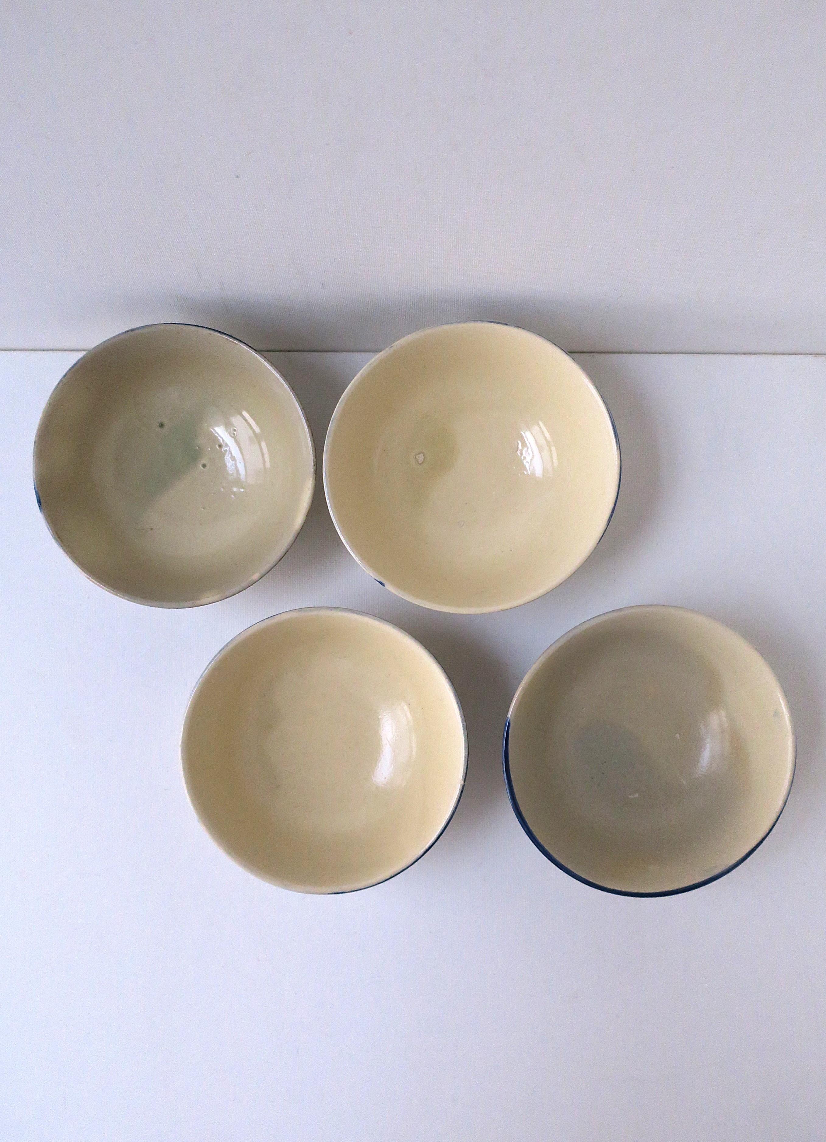 XX secolo Pottery Bowls Blue Off-White, Set of 4 in vendita