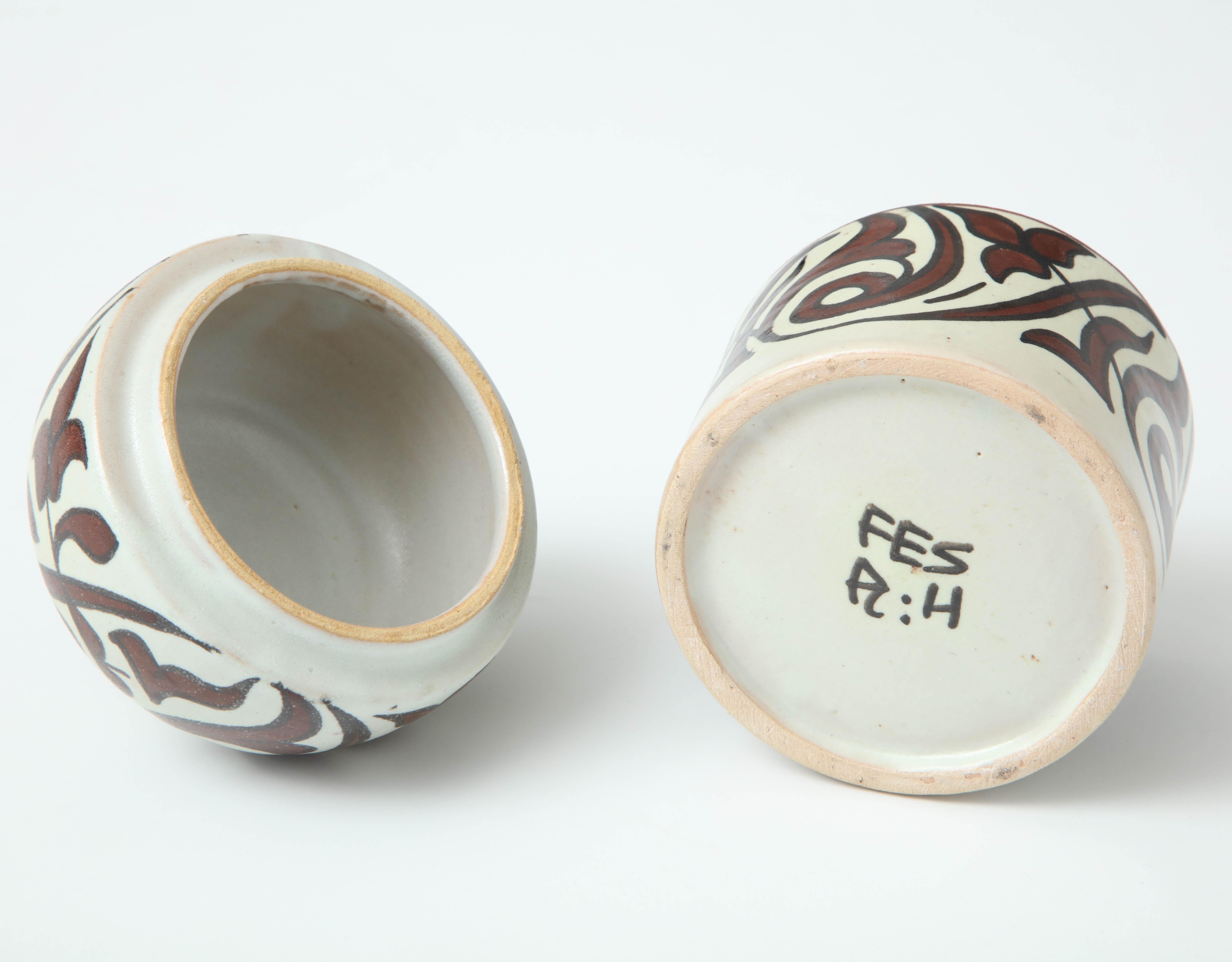 Pottery from Morocco, Cream & Burgundy Color, Handcrafted, Contemporary Ceramic In New Condition For Sale In New York, NY