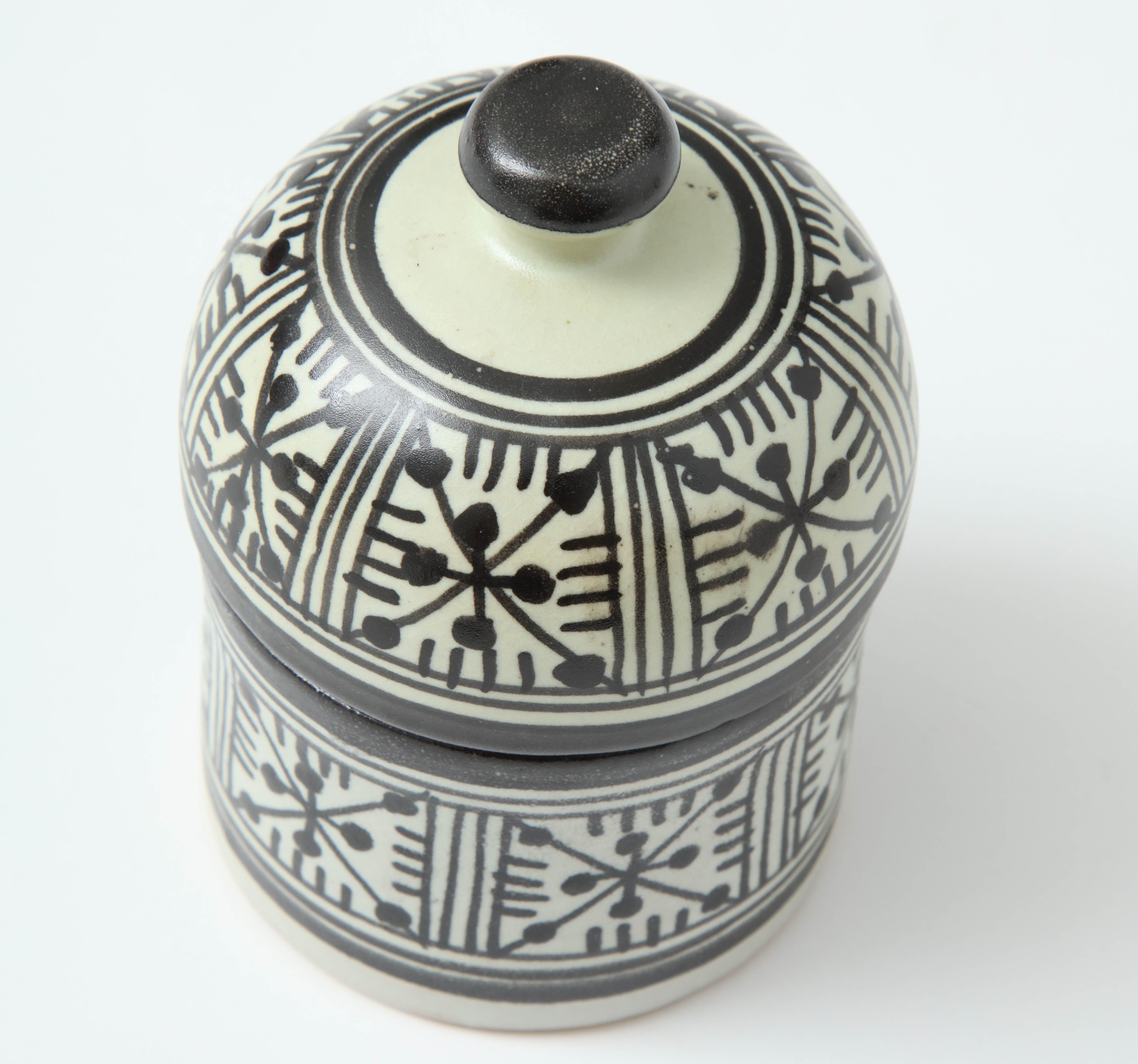 Moroccan Pottery from Rabat, Morocco, Contemporary Ceramic Jar, Cream and Black Colors For Sale