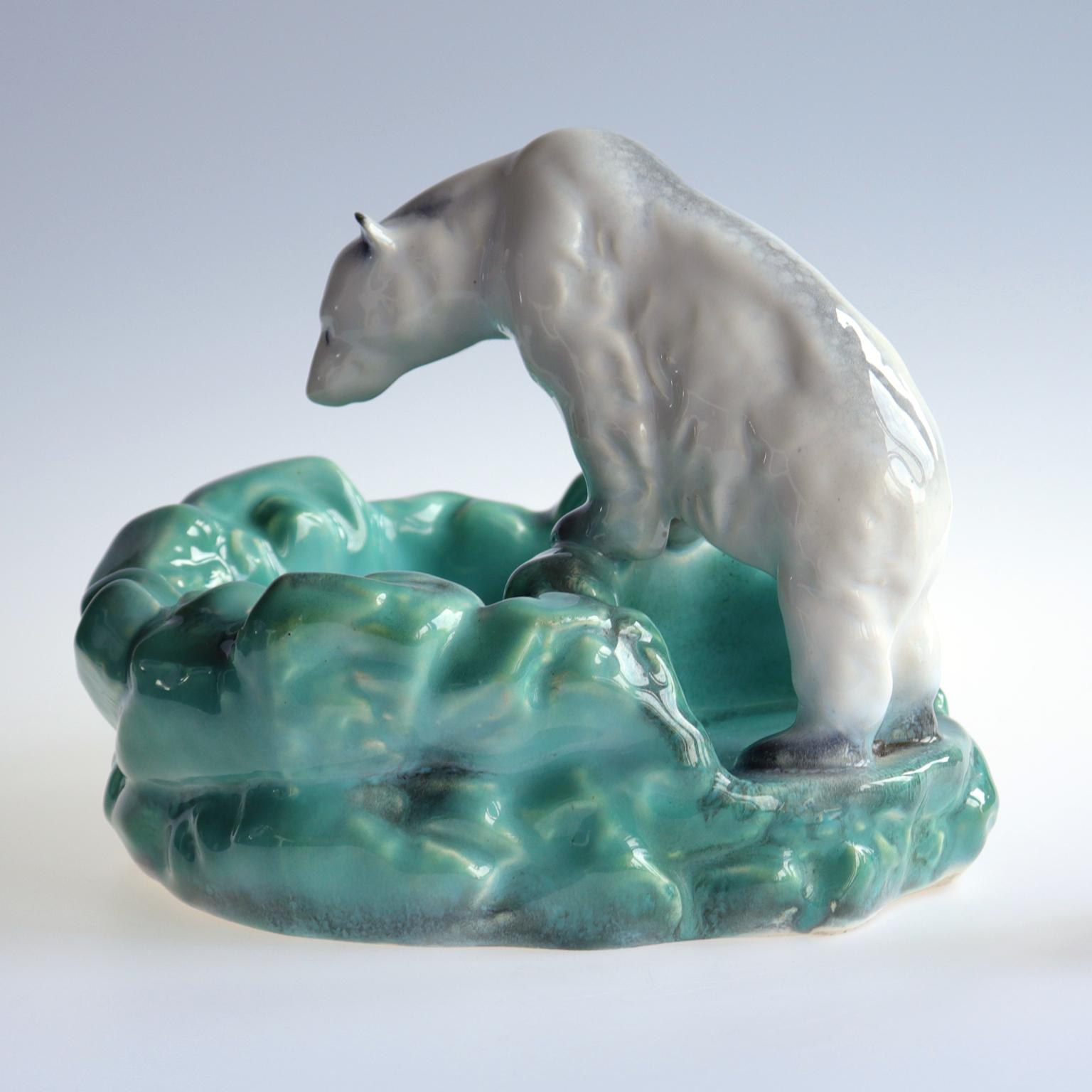 Polar Bear-Schale oder Aschenbecher aus Keramik von Ditmar Urbach Tschechoslowakei, 1930er Jahre (Art déco) im Angebot