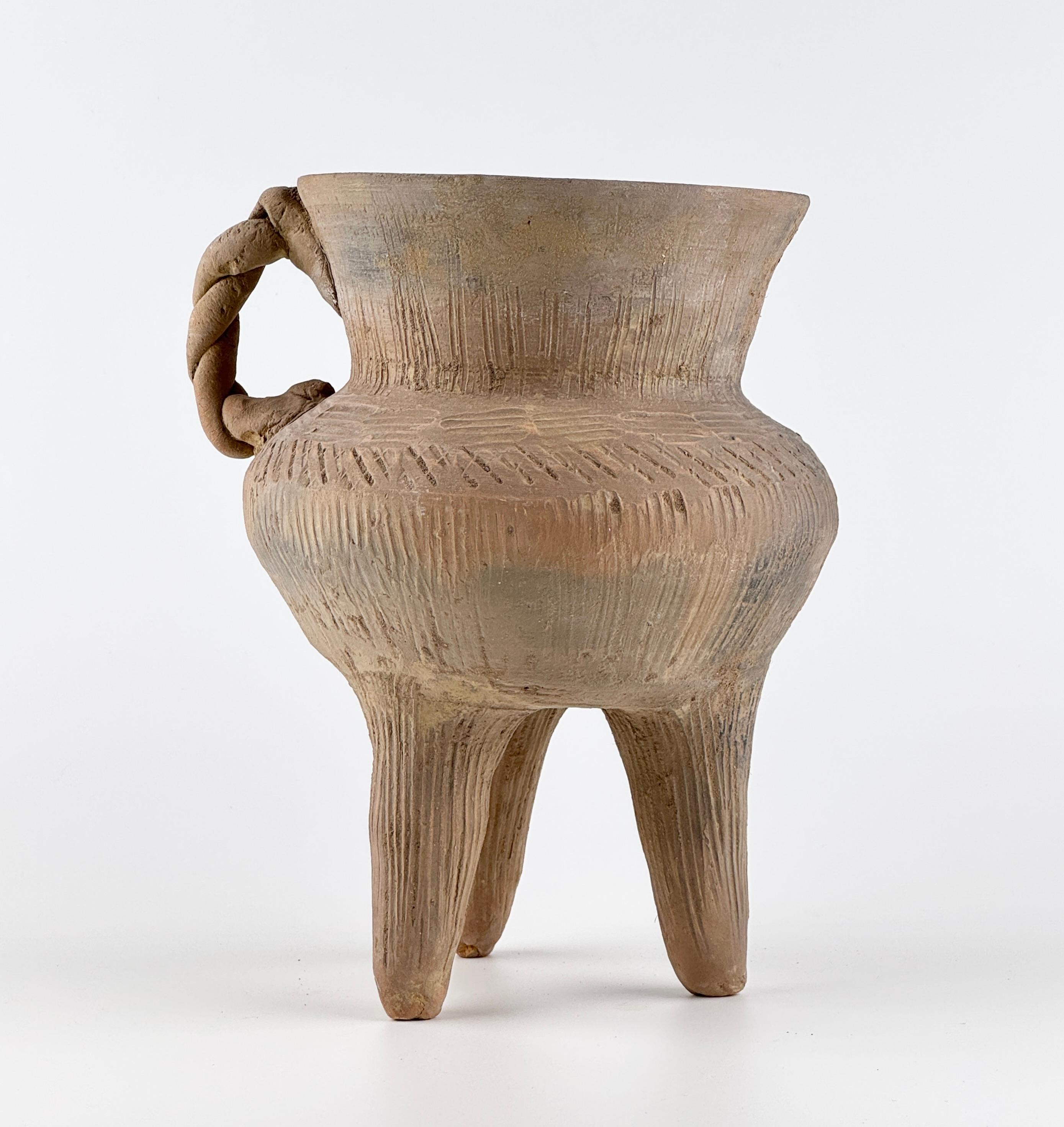 Hong Kong Pottery Tripod Vessel, Neolithic Period For Sale