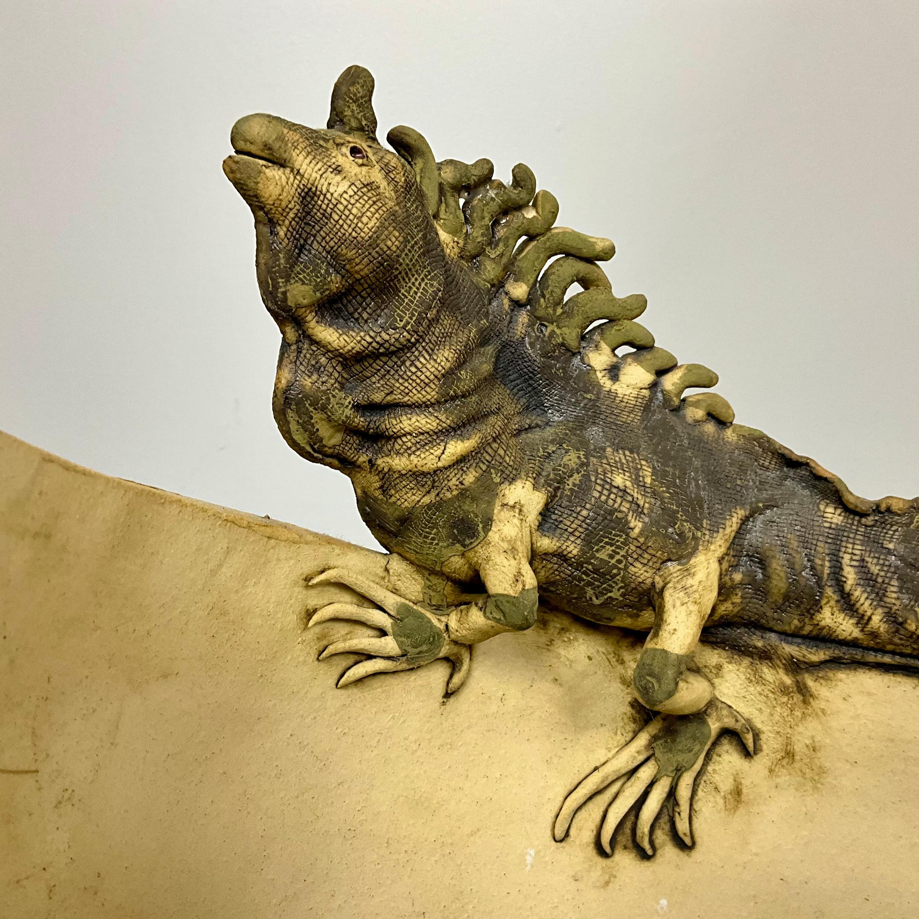Hand-Crafted Pottery Vase with Iguana Sculpture Signed For Sale