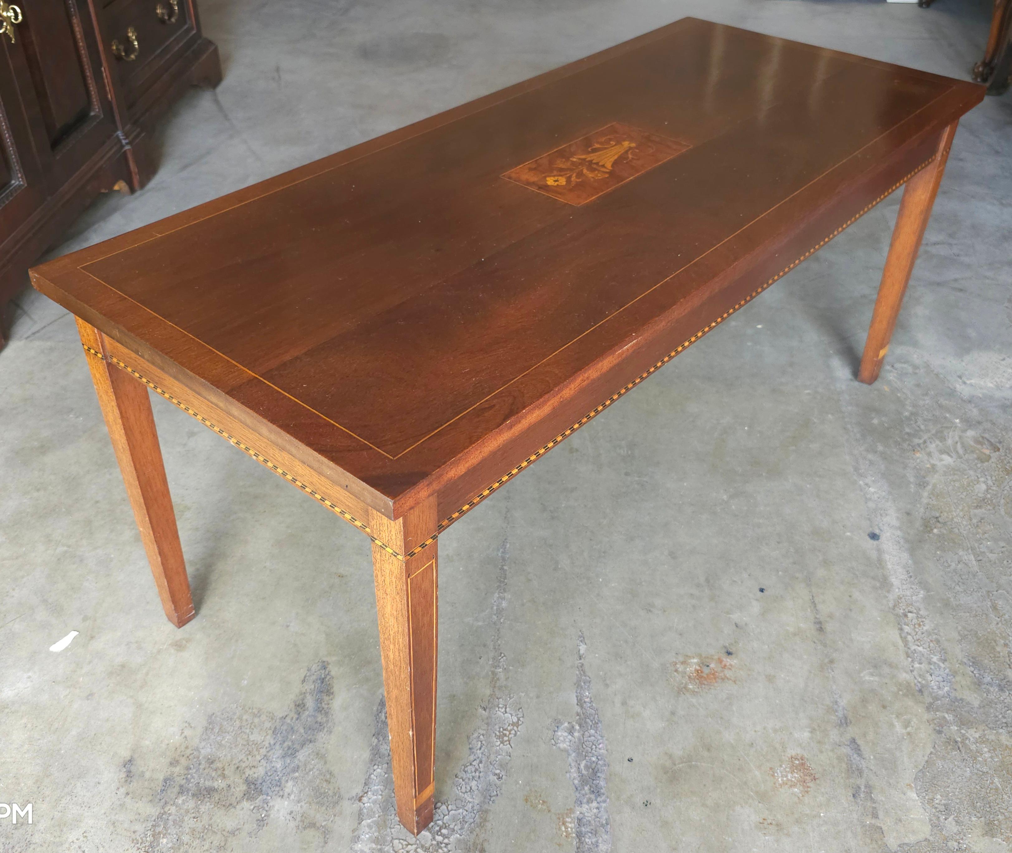 Gebrüder Potthast. Federal Satinwood & Ebenholz Intarsien Mahagoni Cocktail, Couchtisch im Angebot 1