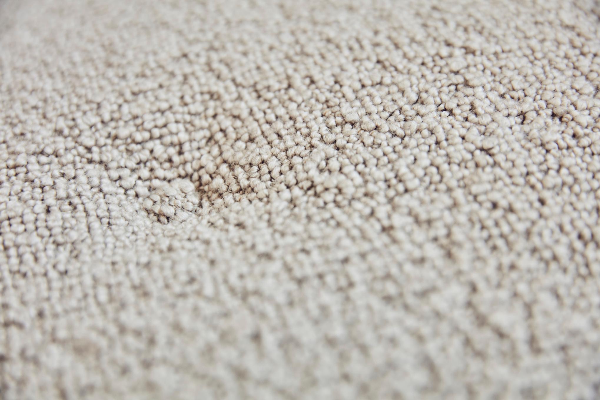 Lituano Pouf ATD 1 in Karakorum 003, Dedar e Oak di &Tradition in vendita