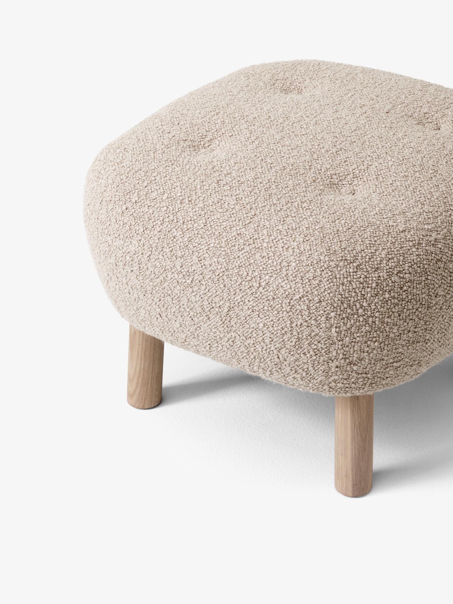 Pouf ATD 1 in Karakorum 003, Dedar e Oak di &Tradition In condizioni Nuovo in vendita a Dubai, AE