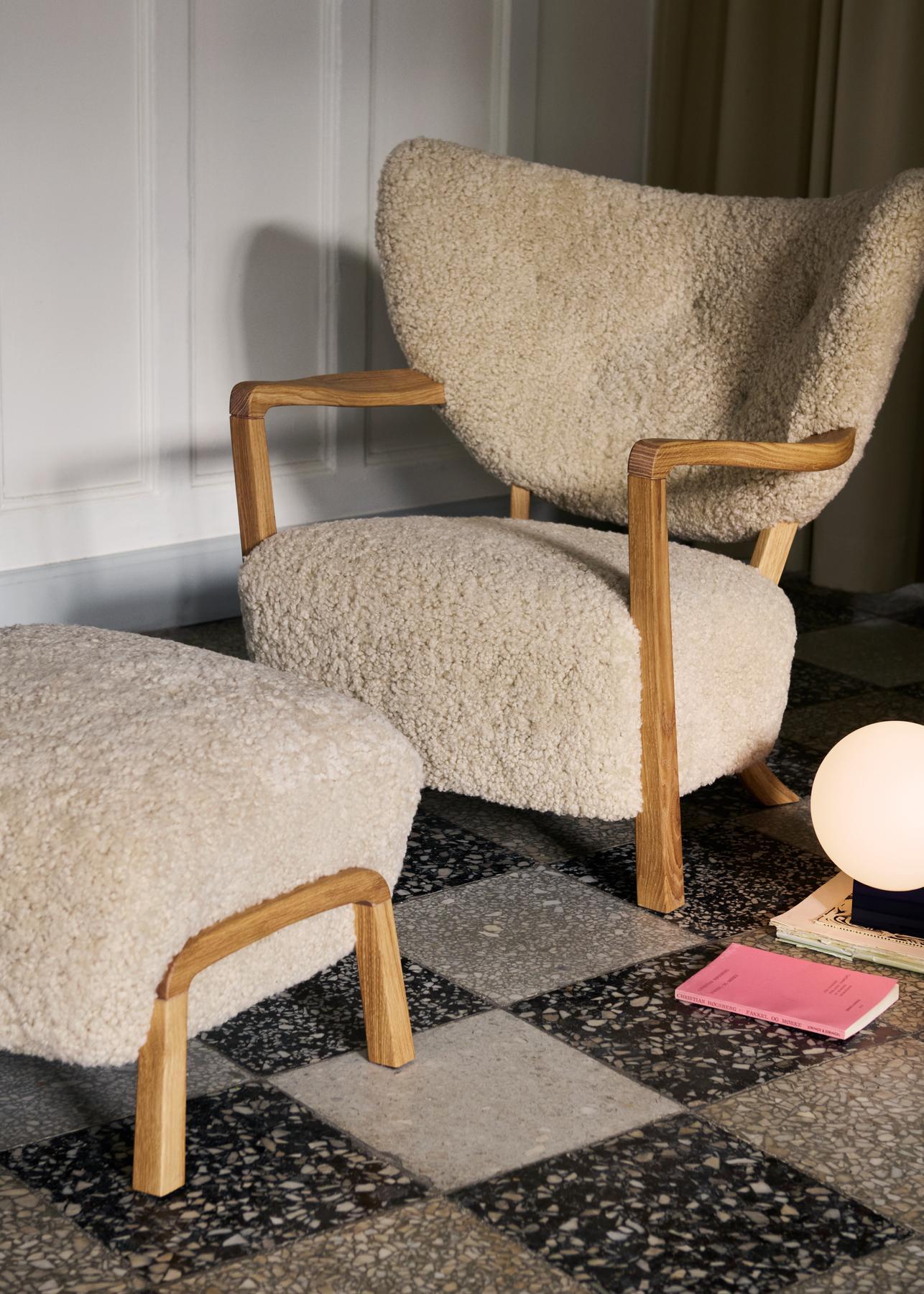 Scandinavian Modern Pouf ATD3 in Sheepskin Moonlight & Oak for &Tradition For Sale