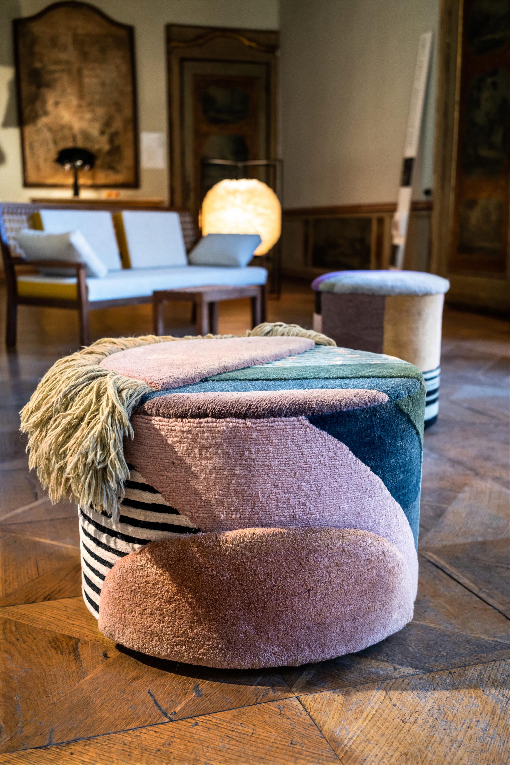 Legno Pouf Charaktere Colette di Lyk Carpet in vendita