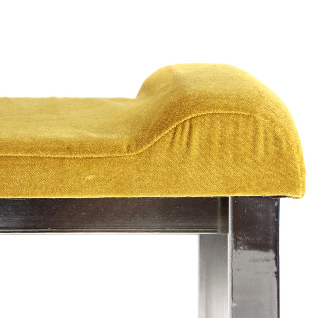 Pouf in Chromed Metal and Ocher Velvet, 1970s For Sale 2