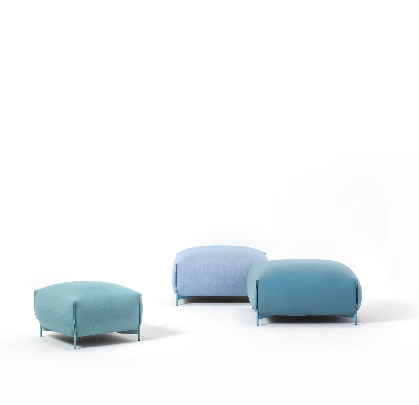 Pouf Mochi available in two sizes, Mochi pouf is the perfect comfort and style accessory for indoor and outdoor spaces.
Its generous shapes and plump padding are supported by slender painted metal feet and covered with fabric, leather, eco-leather