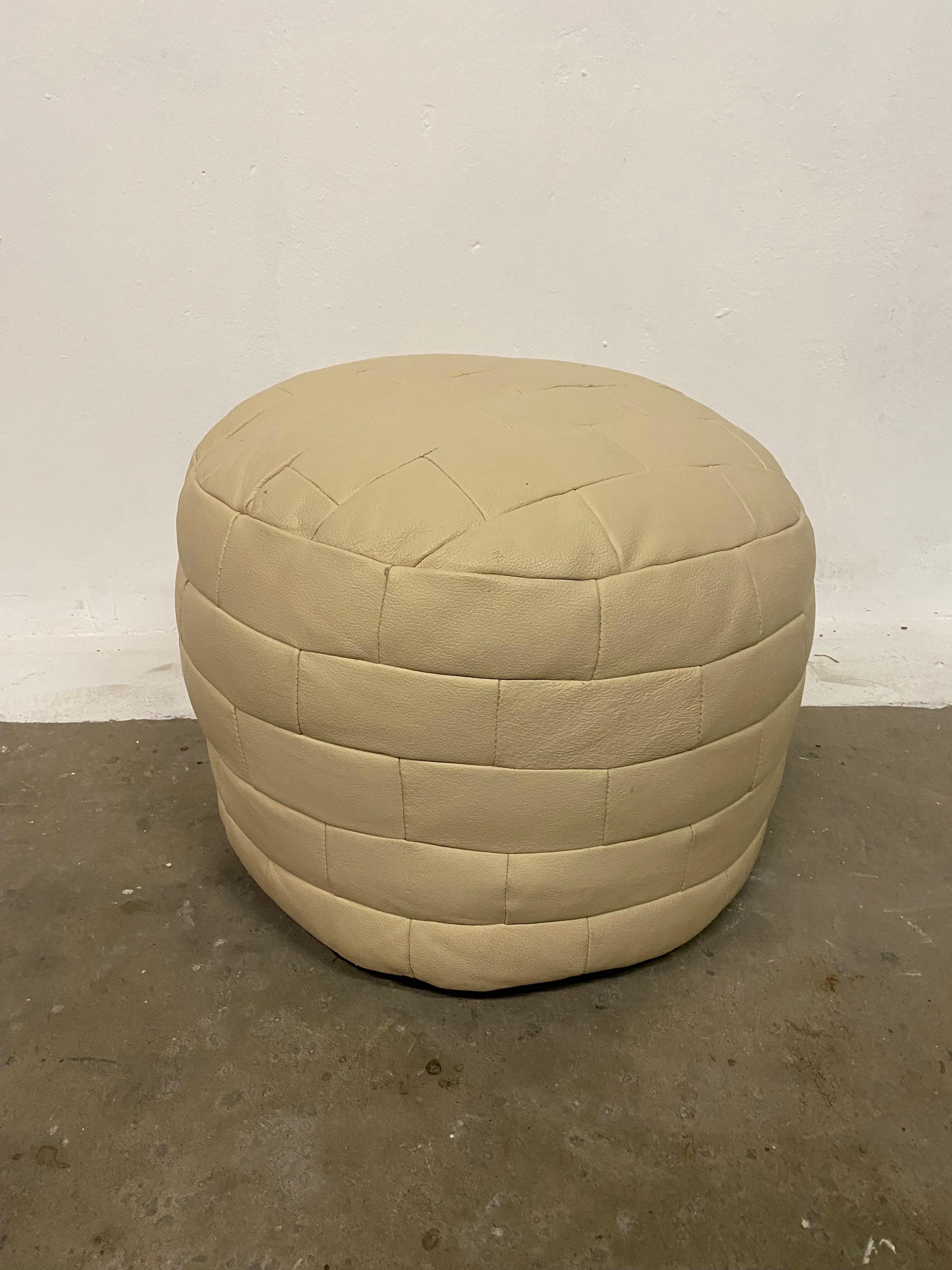 Mid-Century Modern Pouf or Ottoman Leather Patchwork by De Sede in Beige or Off-White, 1970s For Sale