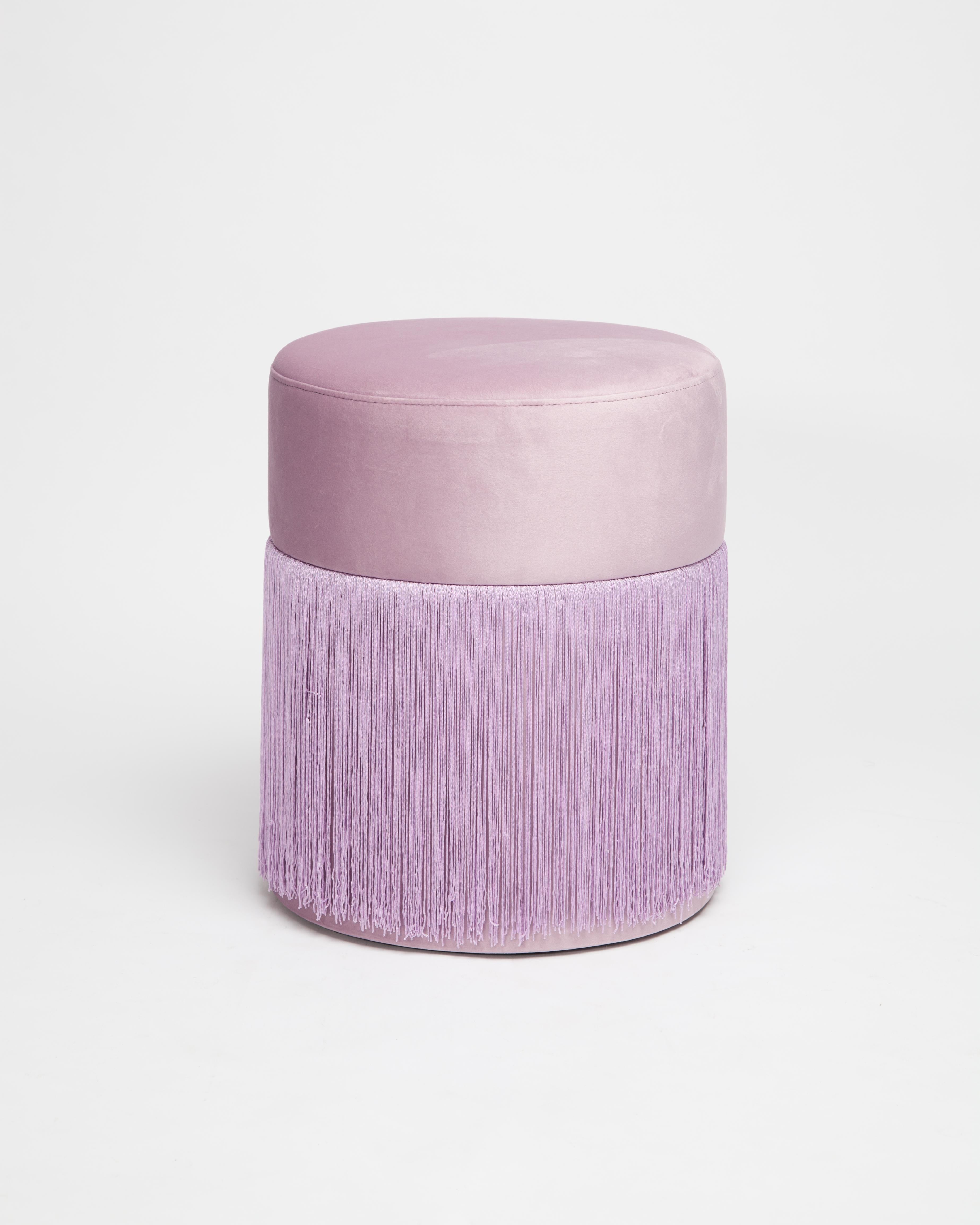 Pouf Pill S by Houtique
Dimensions: H 45 x D 35 cm
Materials: Velvet upholstery and 30cm fringes

Pill Pouf S
Art Deco style pouf with wood structure and velvet fabric.
2 fiber-board discs of 16mm, joined by wooden tufts.
Upholstery Velvet