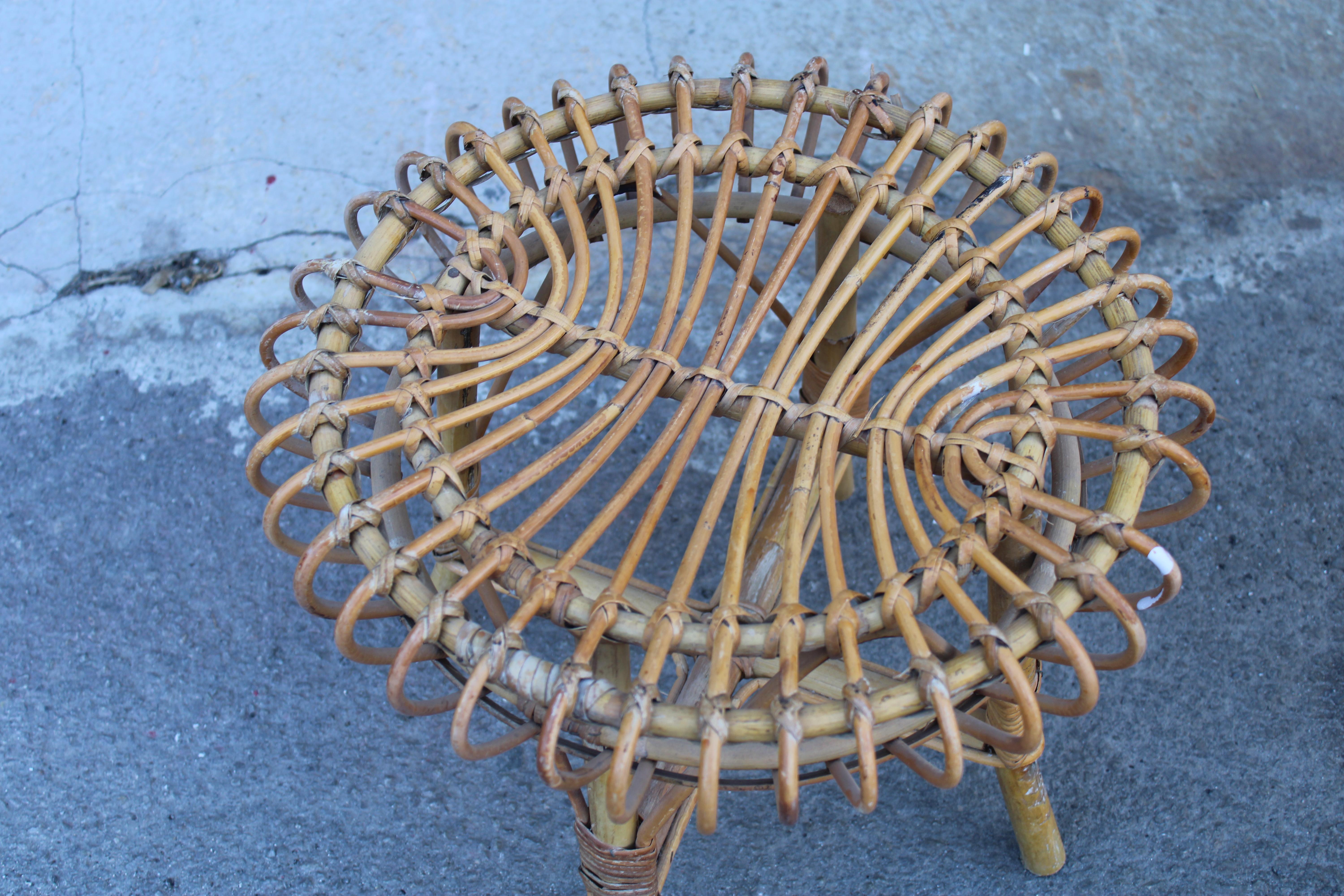 Italian Pouf rond en bambou des années 1960 style Franco Albini en vente
