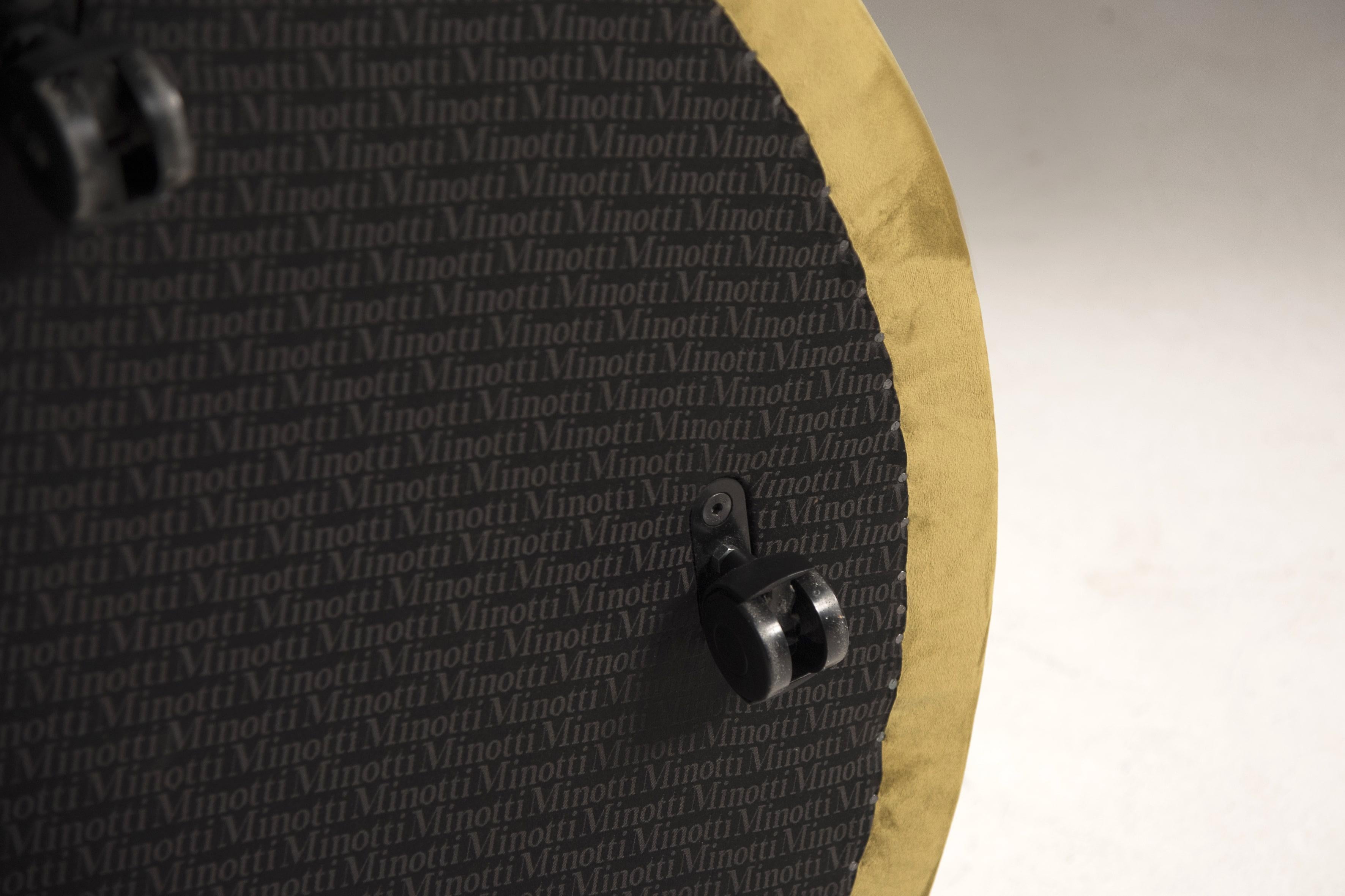 Pouf Rotondo Minotti 1990 in Velluto Verde con ruote in vendita 1