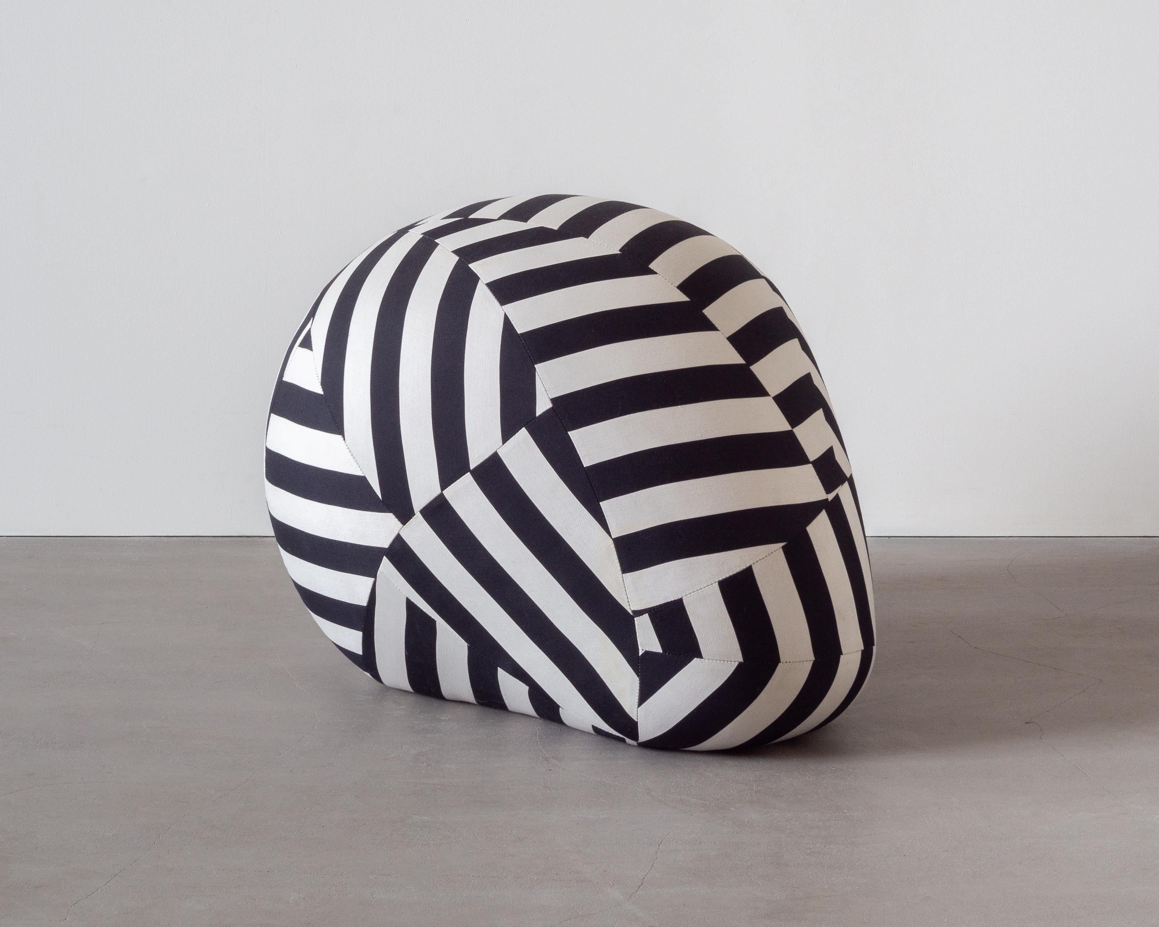 Hand-Crafted Pouf Skull – Unique Swedish Contemporary Textile Sculpture by Andréason & Leibel For Sale