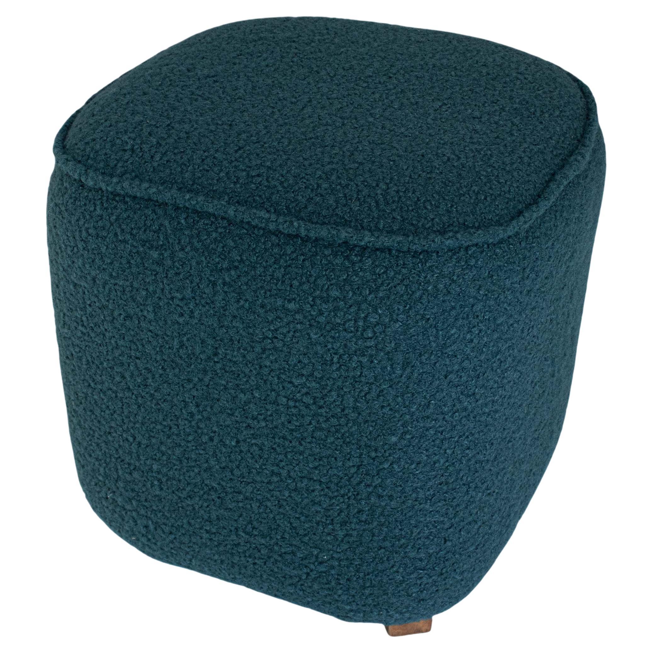 Tabouret Repose-pieds Pouf tapissé en bouclé bleu, France, 1970