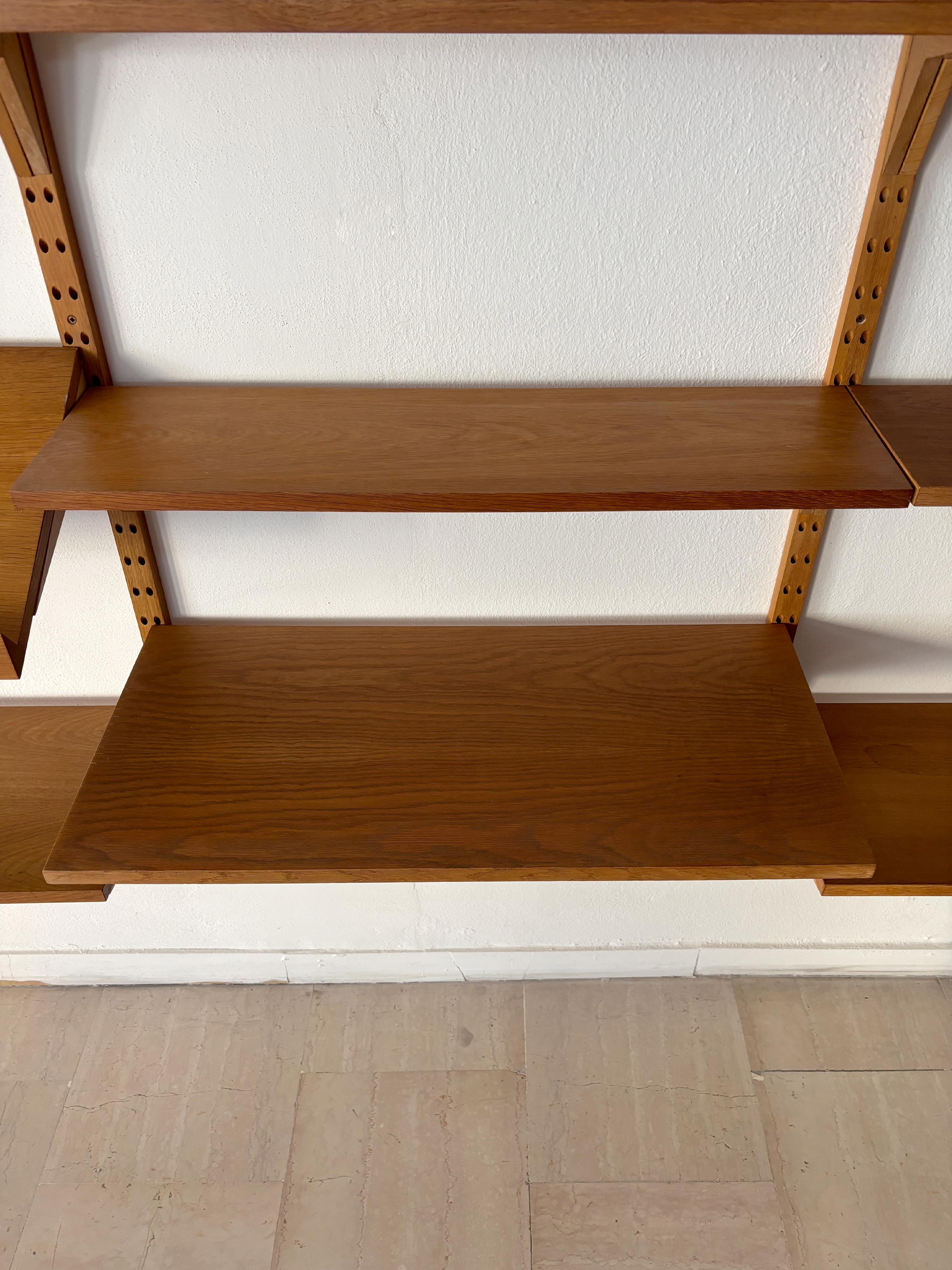 Poul Cadovious escandinavo de mediados de siglo Oak Royal System, Dinamarca Años 60 en venta 8