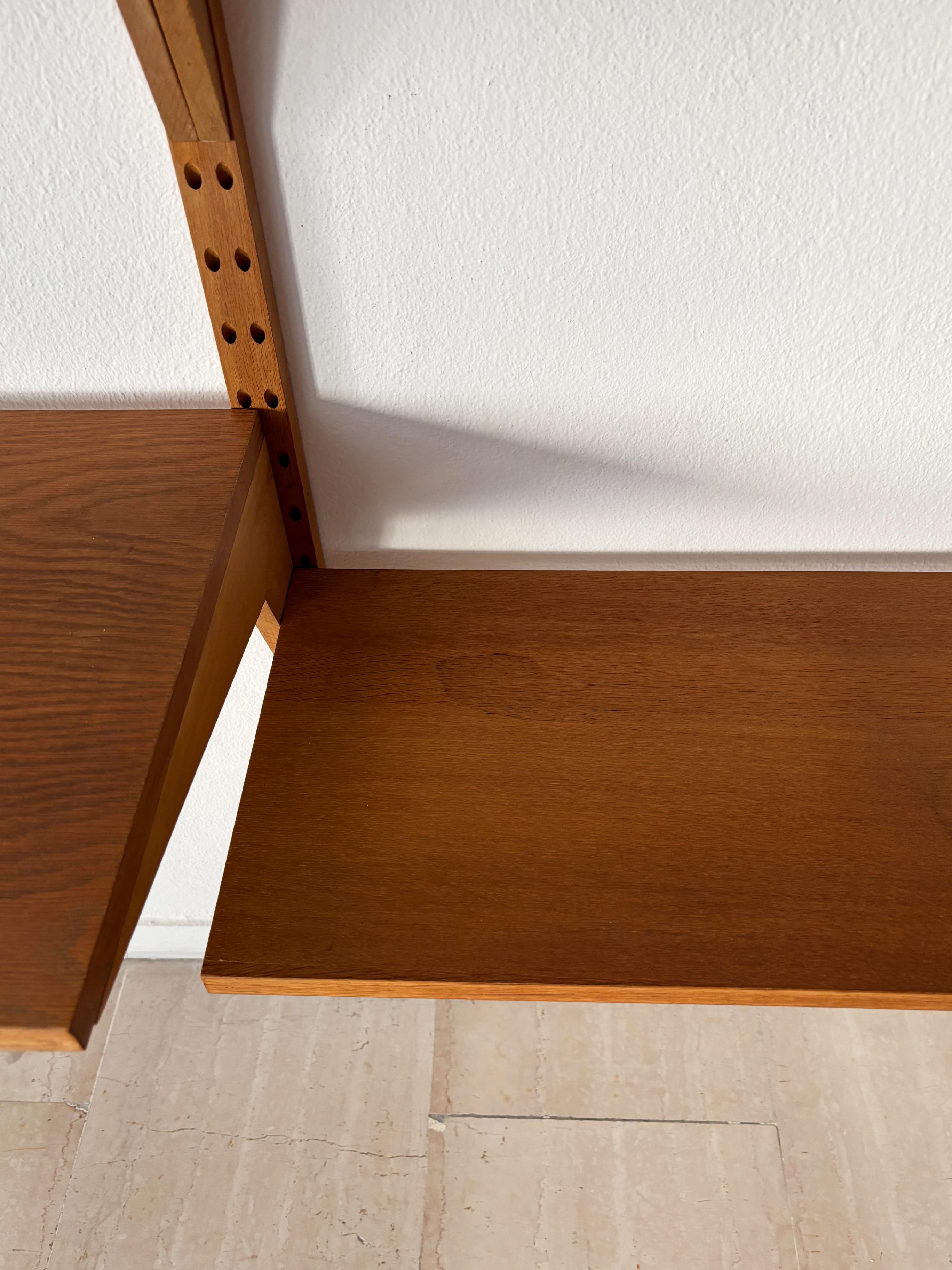 Poul Cadovious escandinavo de mediados de siglo Oak Royal System, Dinamarca Años 60 en venta 9