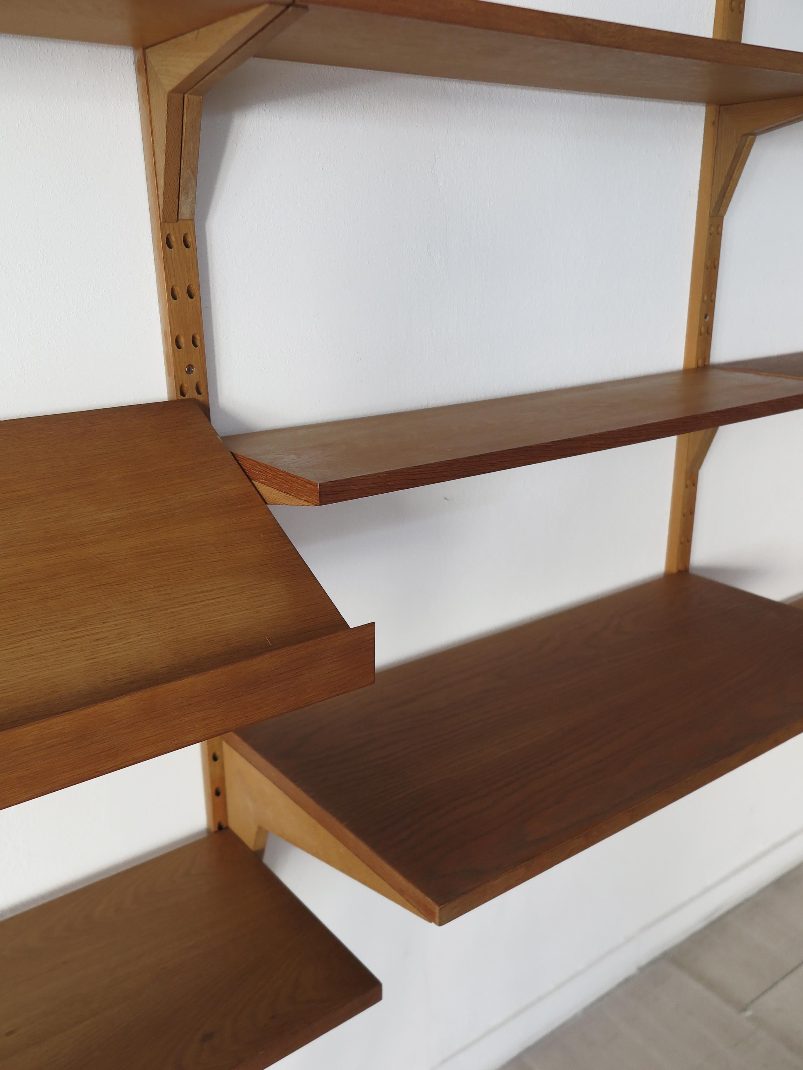 Poul Cadovious escandinavo de mediados de siglo Oak Royal System, Dinamarca Años 60 en venta 2