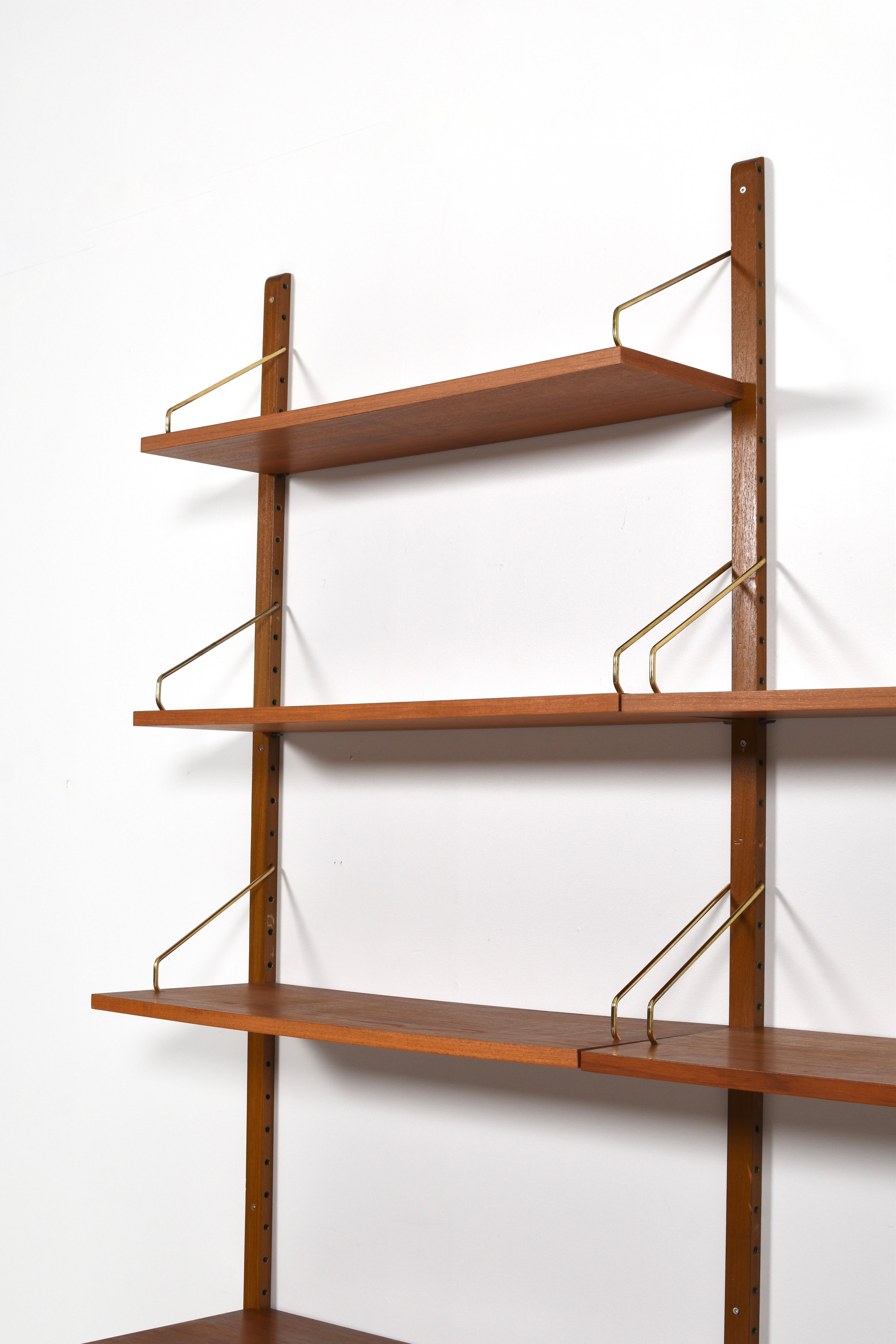 Poul Cadovius, Teak Royal System, Scandinavian Midcentury, Denmark 1960s In Good Condition For Sale In Göteborg, SE