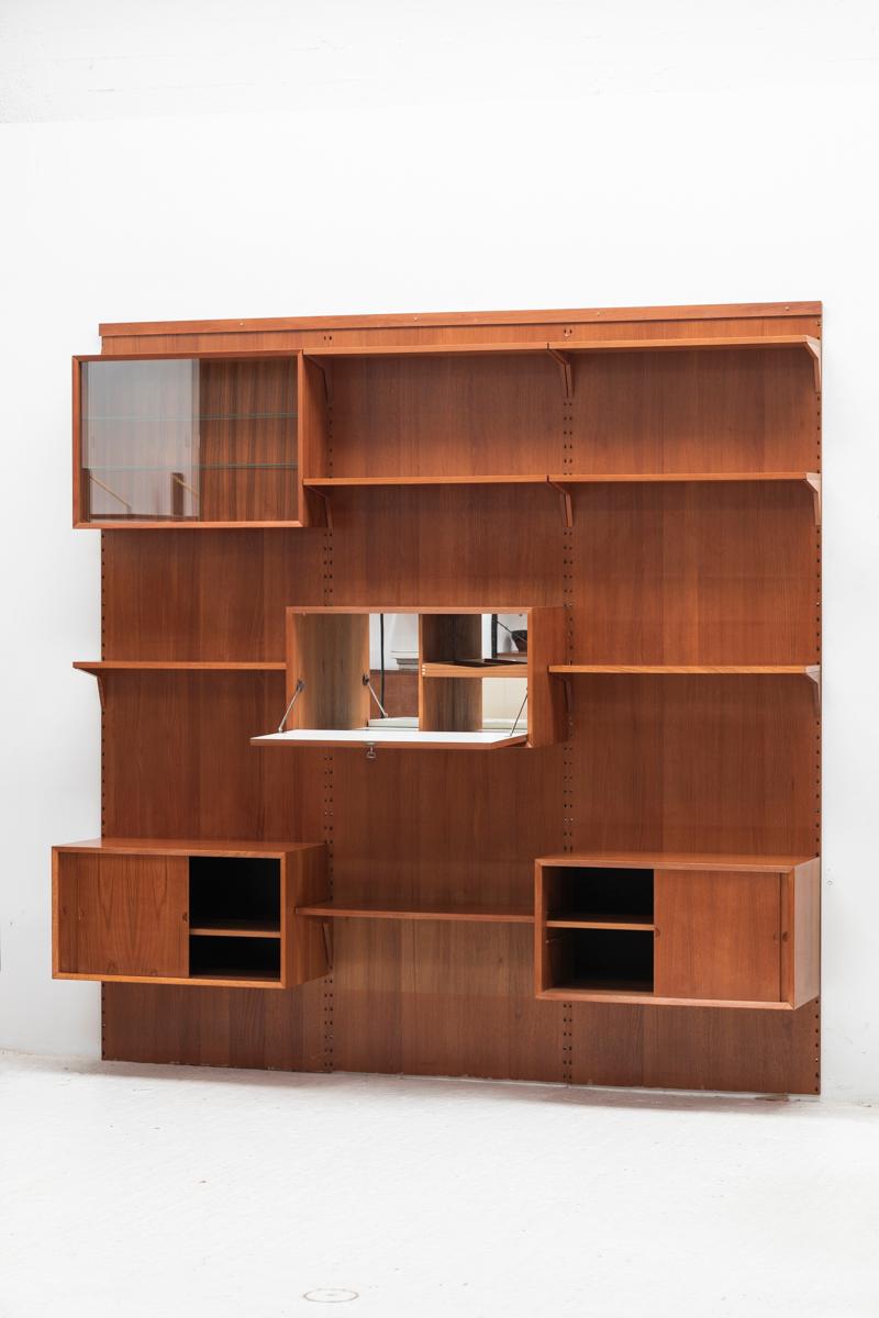 Poul Cadovius 3-Bay Wall Unit in Teak for Cado, Danish Design, 1960s In Good Condition For Sale In Antwerpen, BE