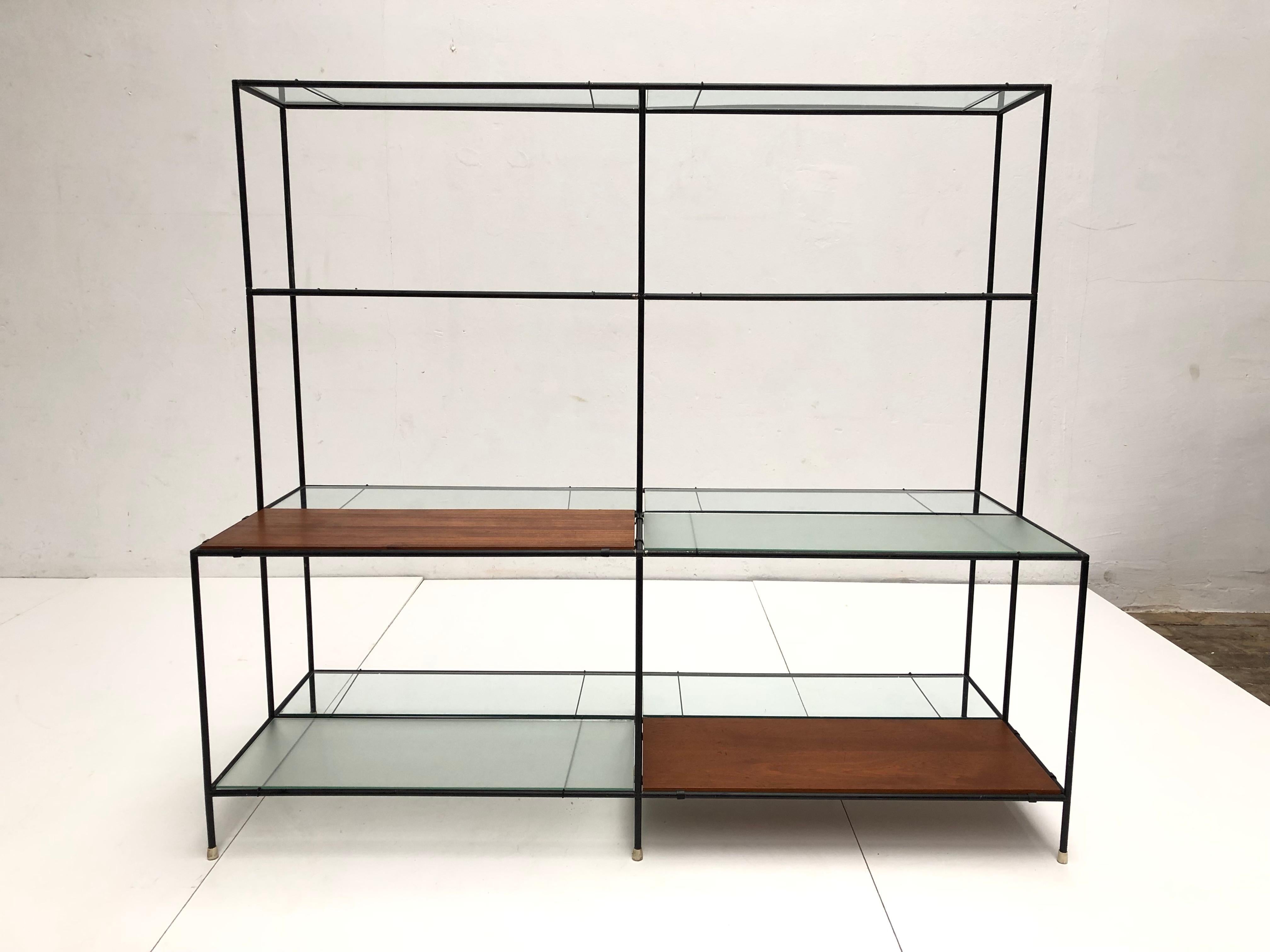 Modulare Ausstellungseinheit „Abstracta“ aus Metall, Teakholz und Glas von Poul Cadovius, Dänemark 1960 (Skandinavische Moderne) im Angebot