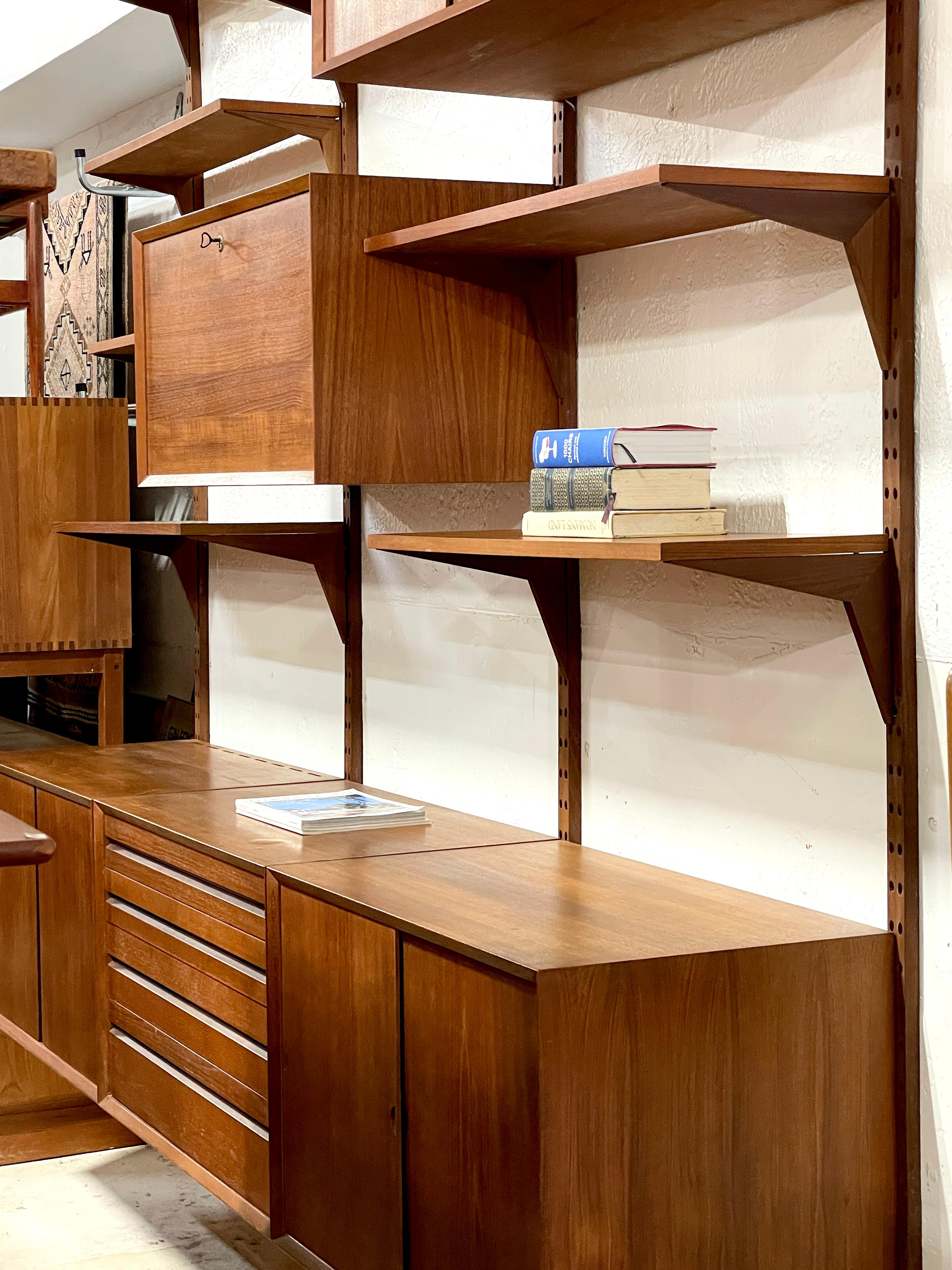 Mid-Century Modern Poul Cadovius Cado Danish Modern Shelf System Wall Unit en vente
