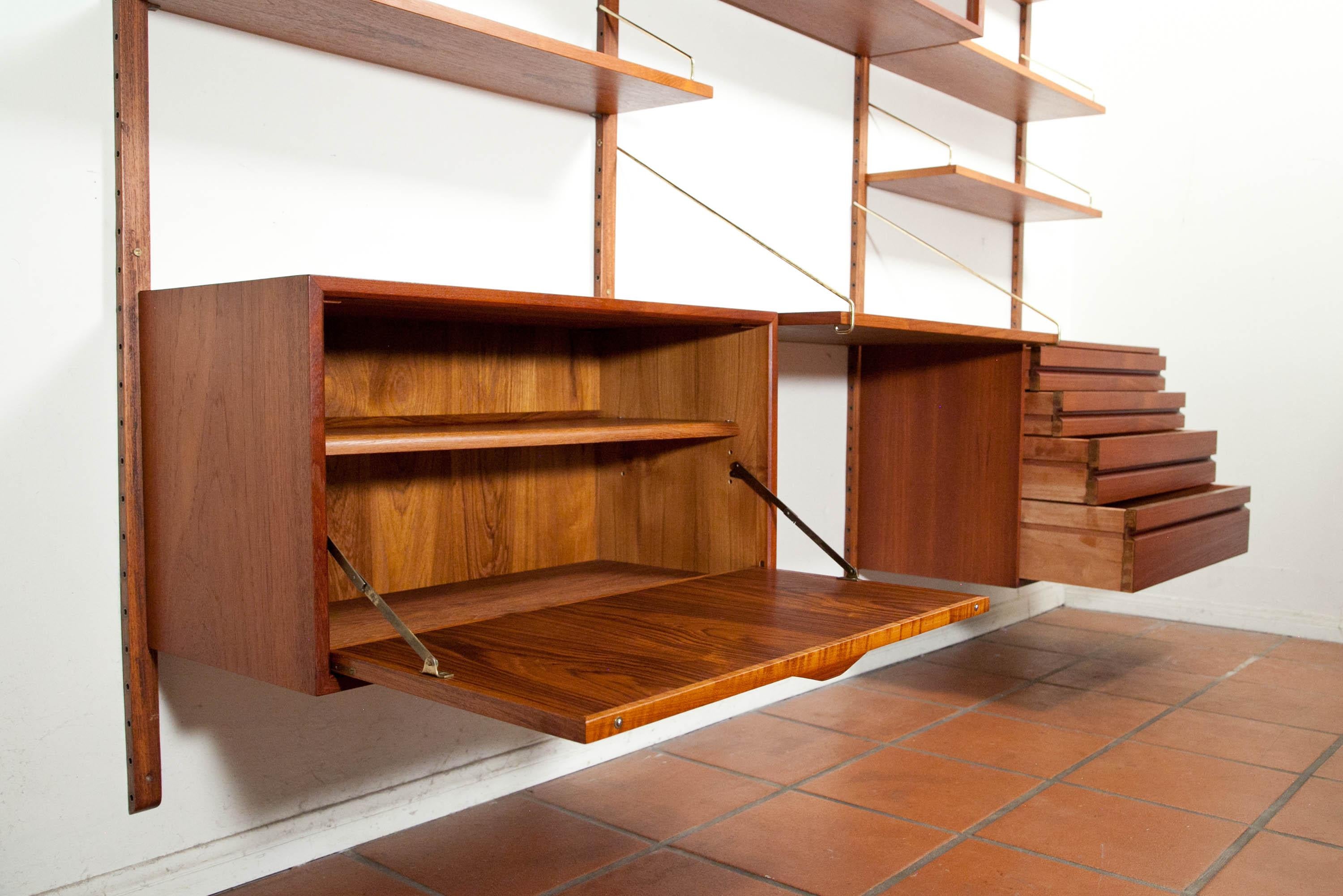 Poul Cadovius, Cado Royal System 3 Bay Teak Modular Wall Unit, Denmark, 1960s 8