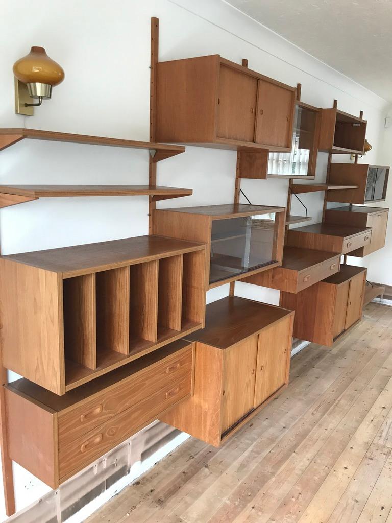 Poul Cadovius Cado Royal System Wall Unit Shelving Bookcase 1960s 1970s in Teak In Good Condition For Sale In Markington, GB