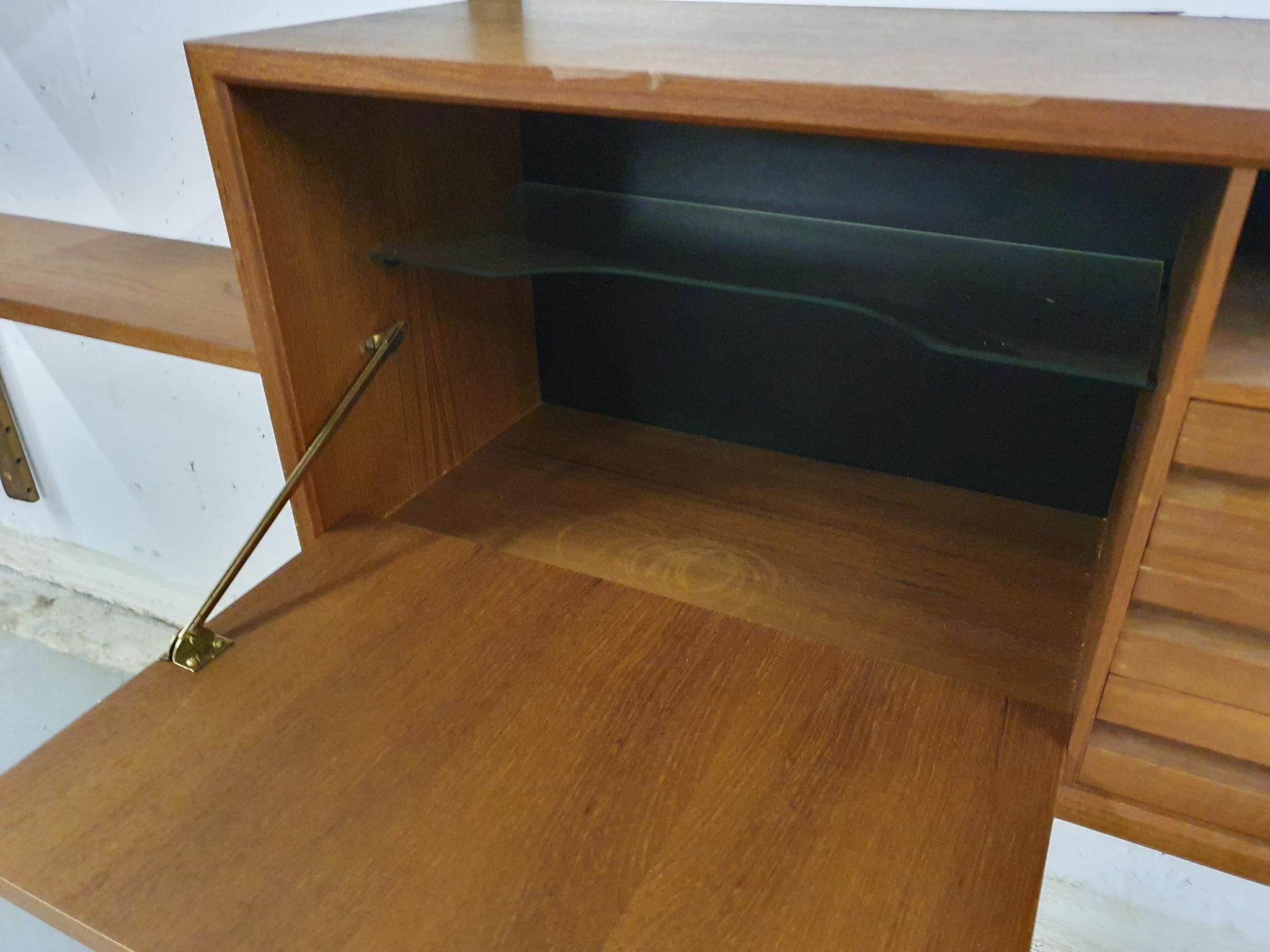 Poul Cadovius für Royal System, Wandschrank aus Teakholz, Dänemark, 1950er Jahre 2