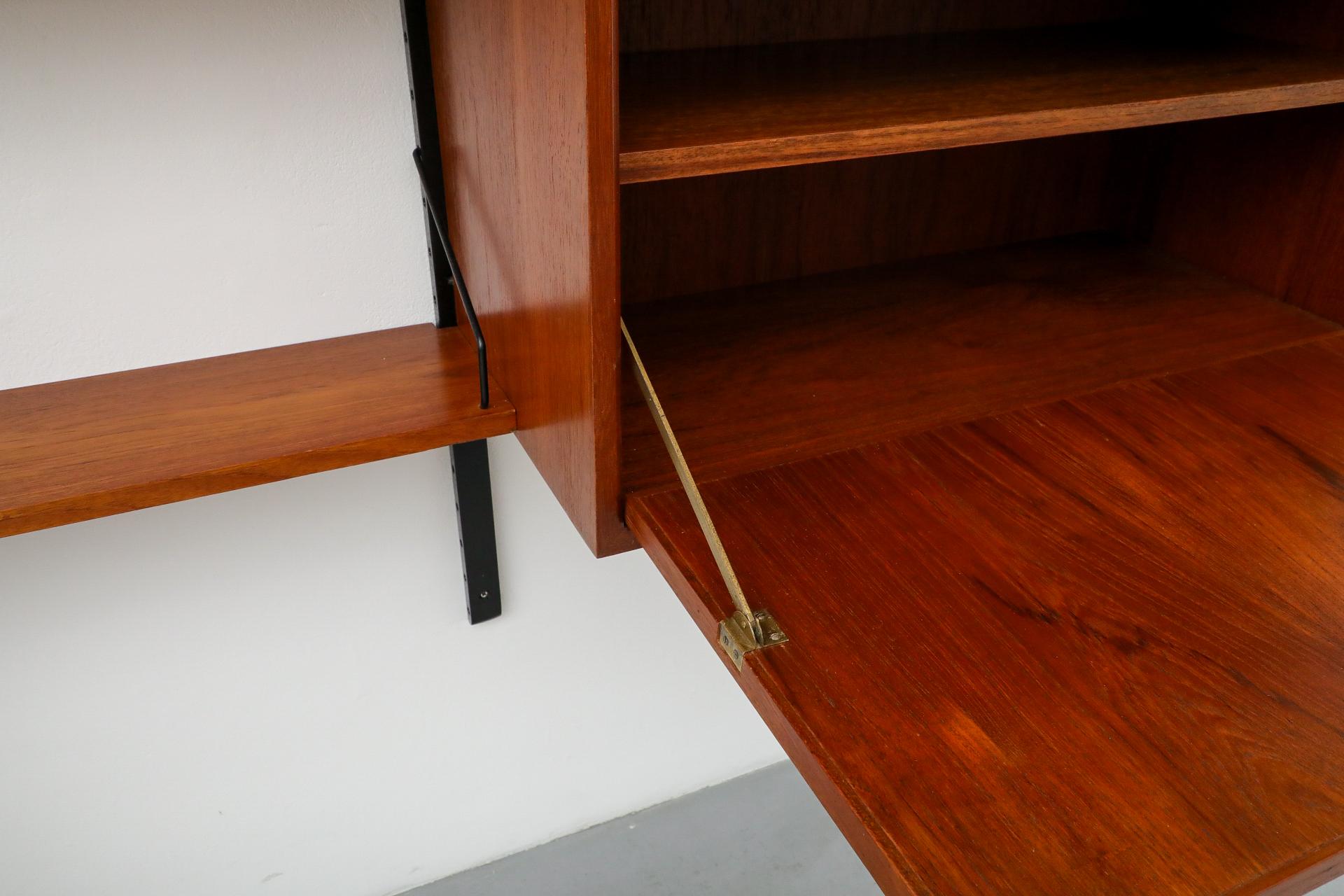 Poul Cadovius Four Section Shelving System for Royal System in Teak 5