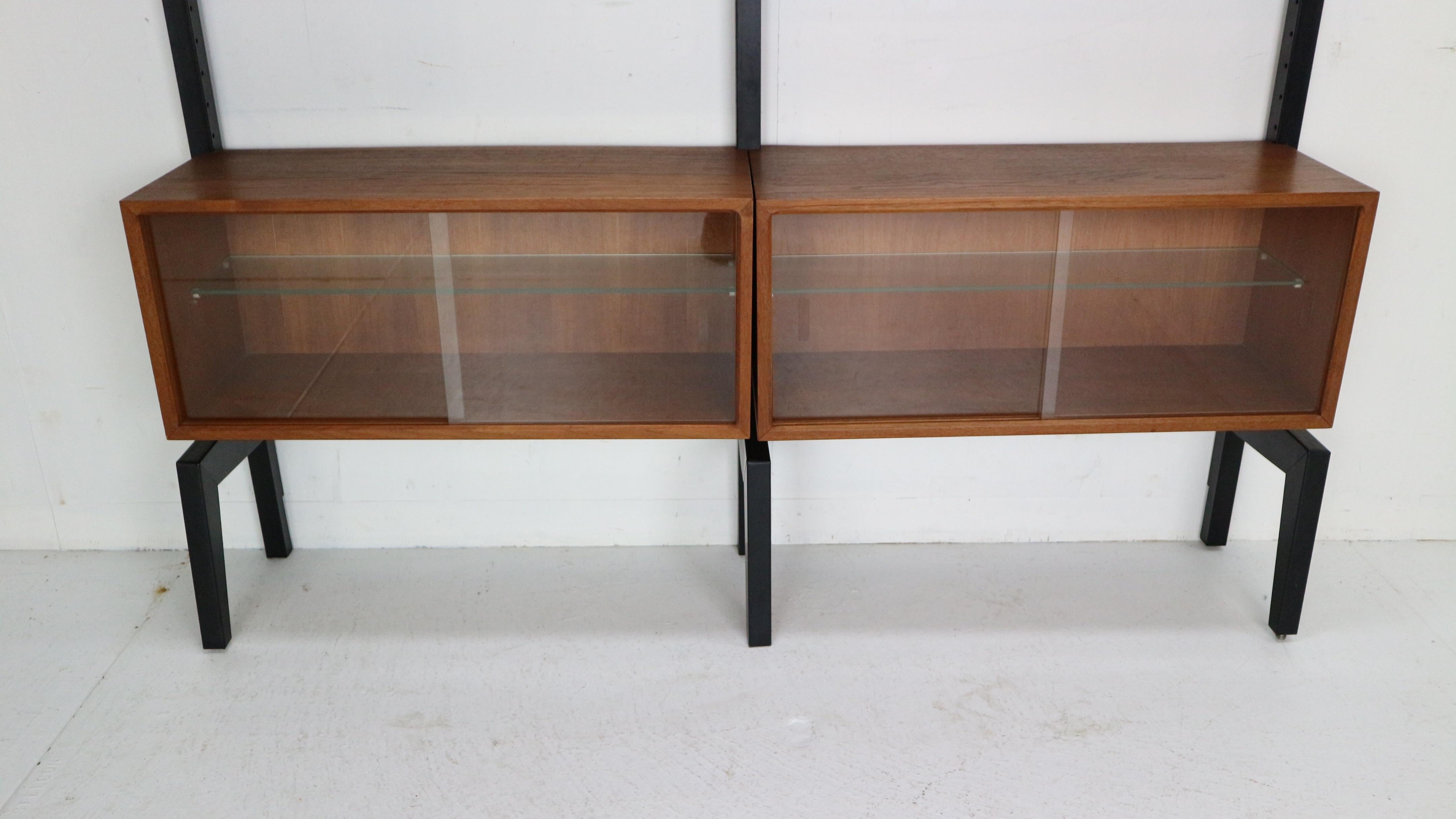 Poul Cadovius Freestanding Modular Wall Unit System for Royal System, 1960s In Good Condition In The Hague, NL