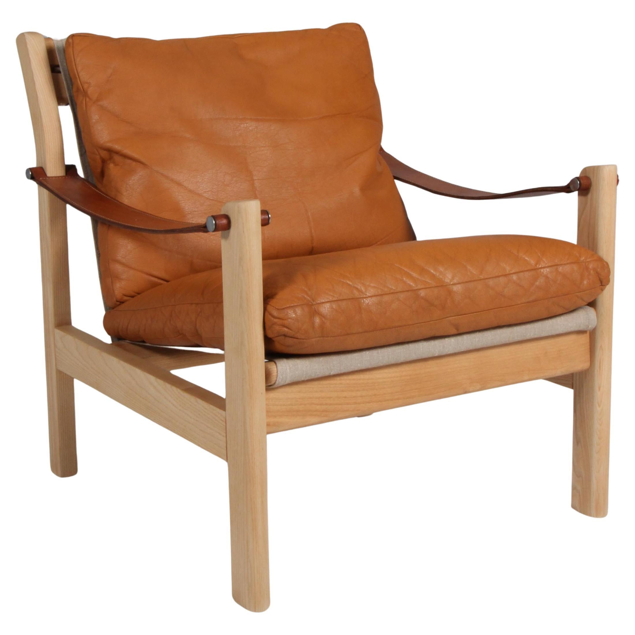 Poul Cadovius lounge chair of Ash, Aniline Leather, Canvas and Saddle Leather
