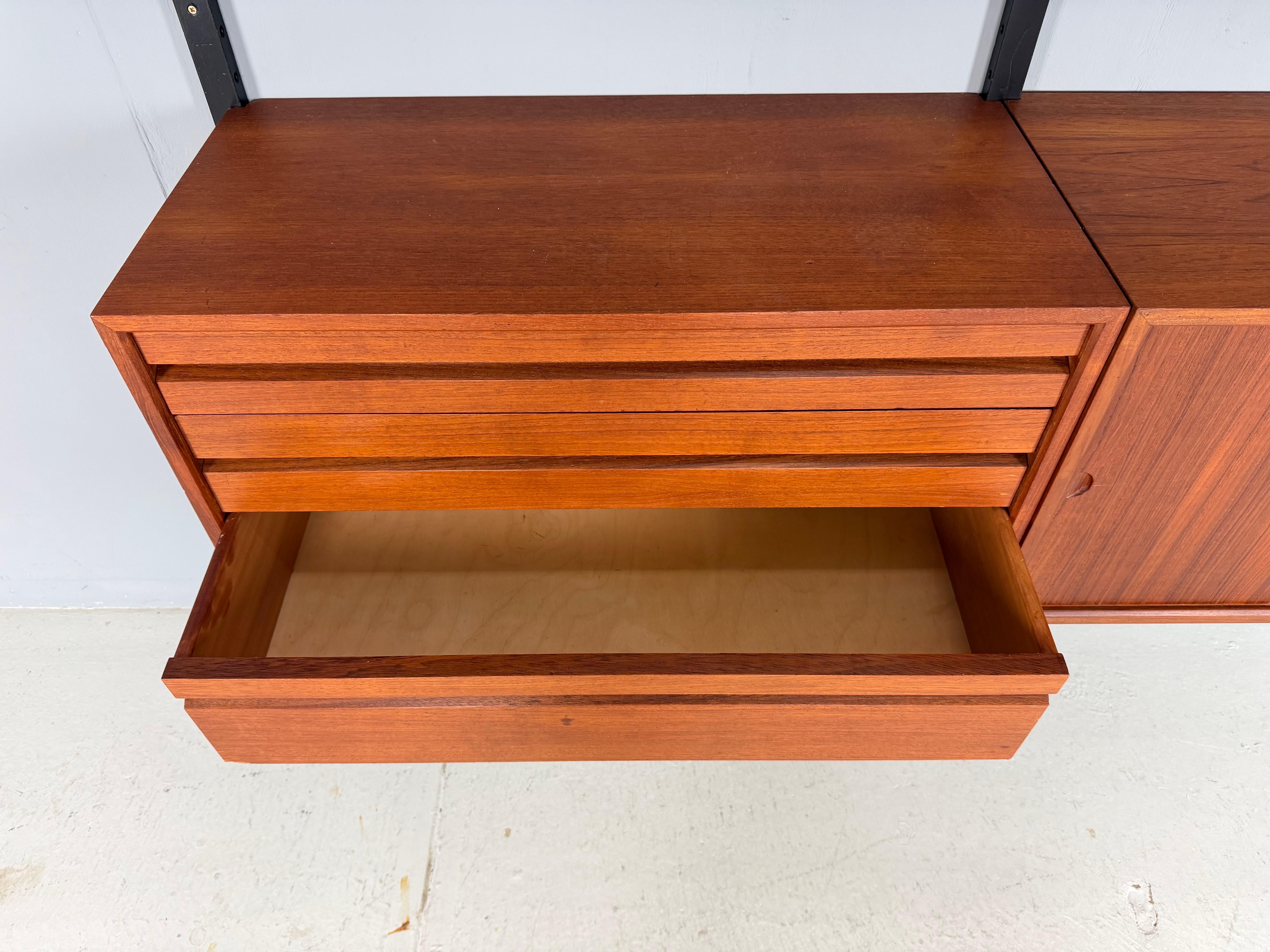 Modularer Teakholz-Wandregal von Poul Cadovius für Cado, Mid-Century Modern, 1960 (Dänisch) im Angebot