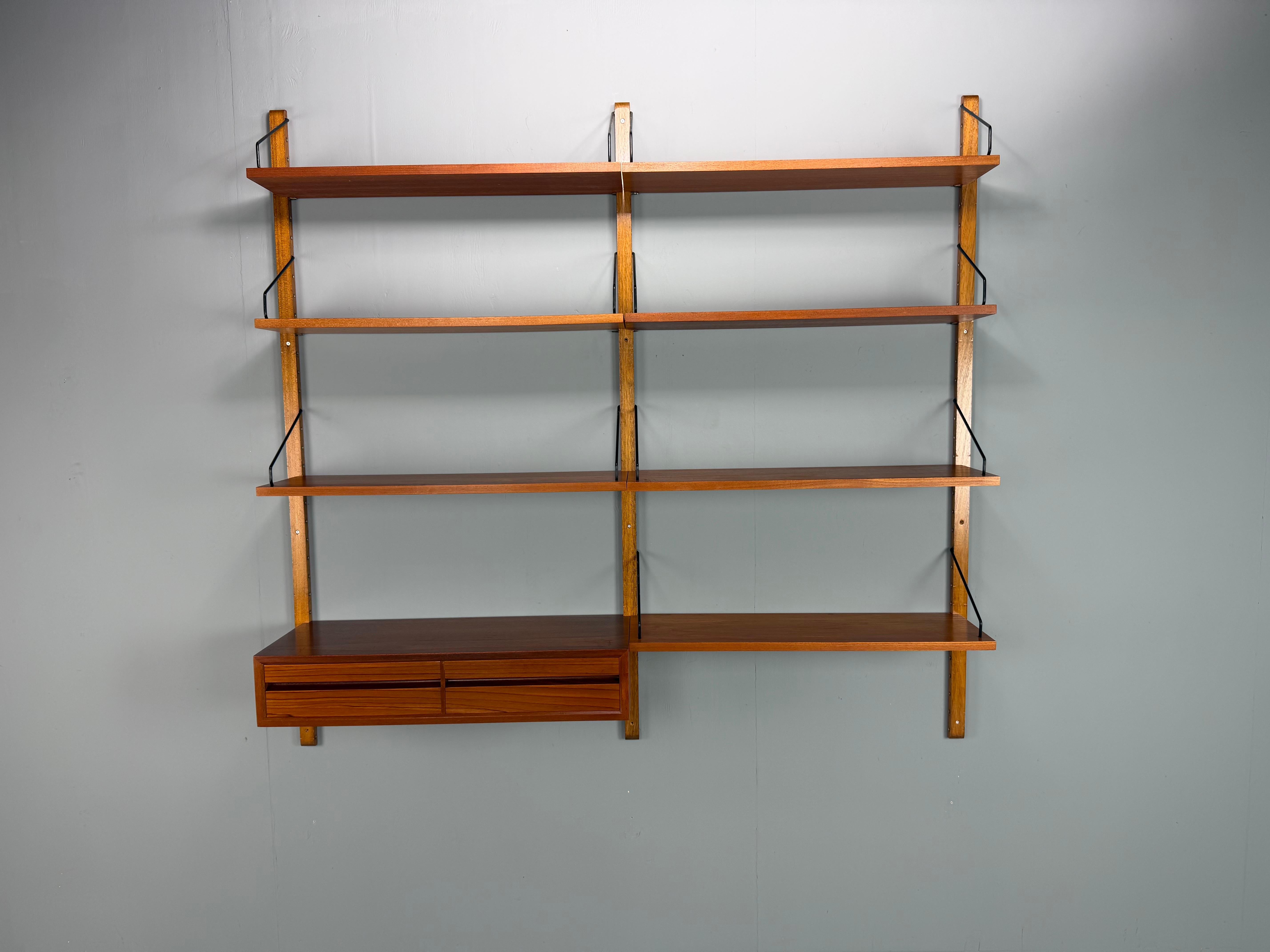 Modularer Teakholz-Wandregal von Poul Cadovius für Cado, Mid-Century Modern, 1960 (Dänisch) im Angebot