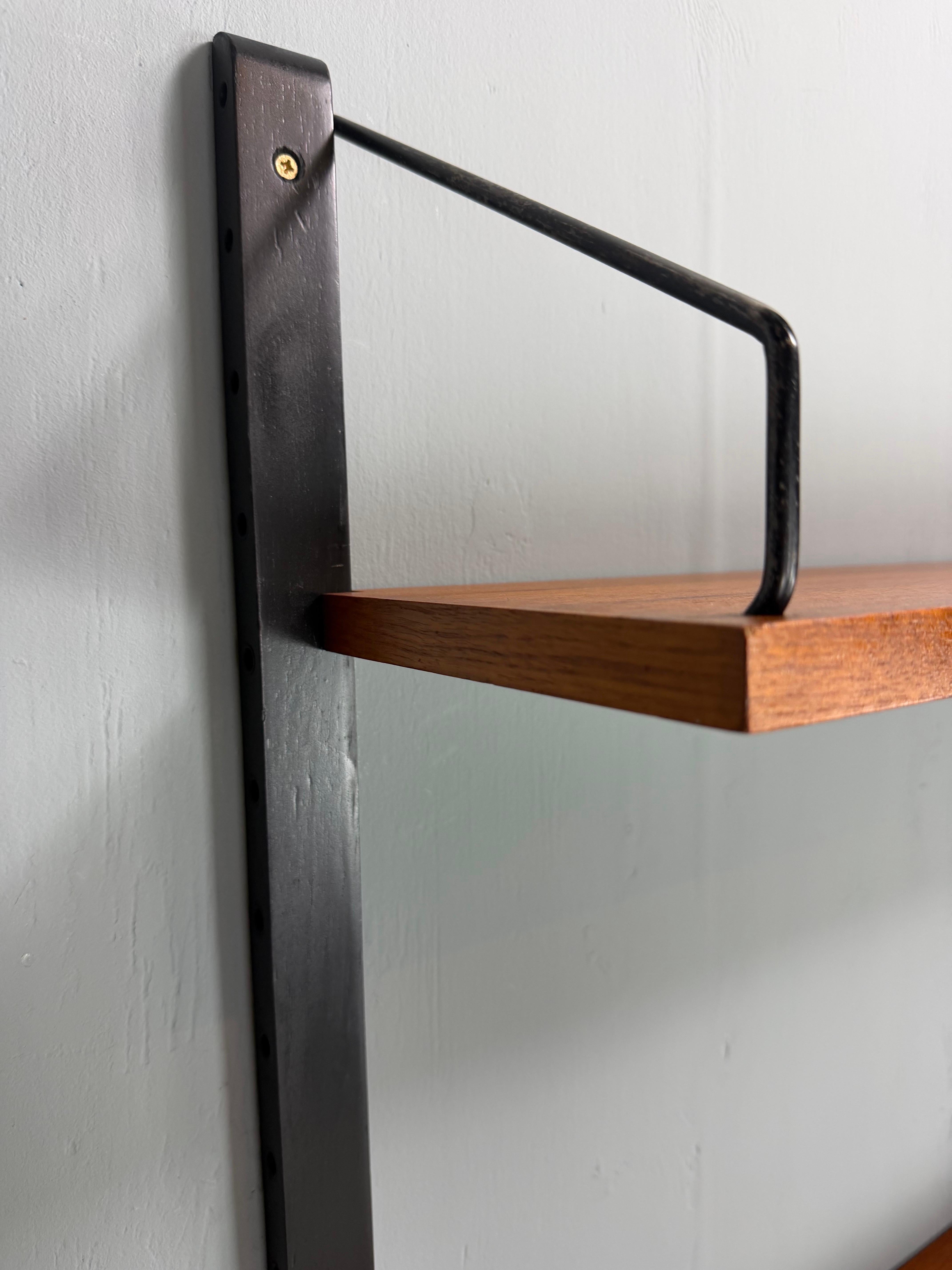 Poul Cadovius Mid- Century Modern Modular Teak Wall Unit Shelving for Cado, 1960 (Dänisch) im Angebot