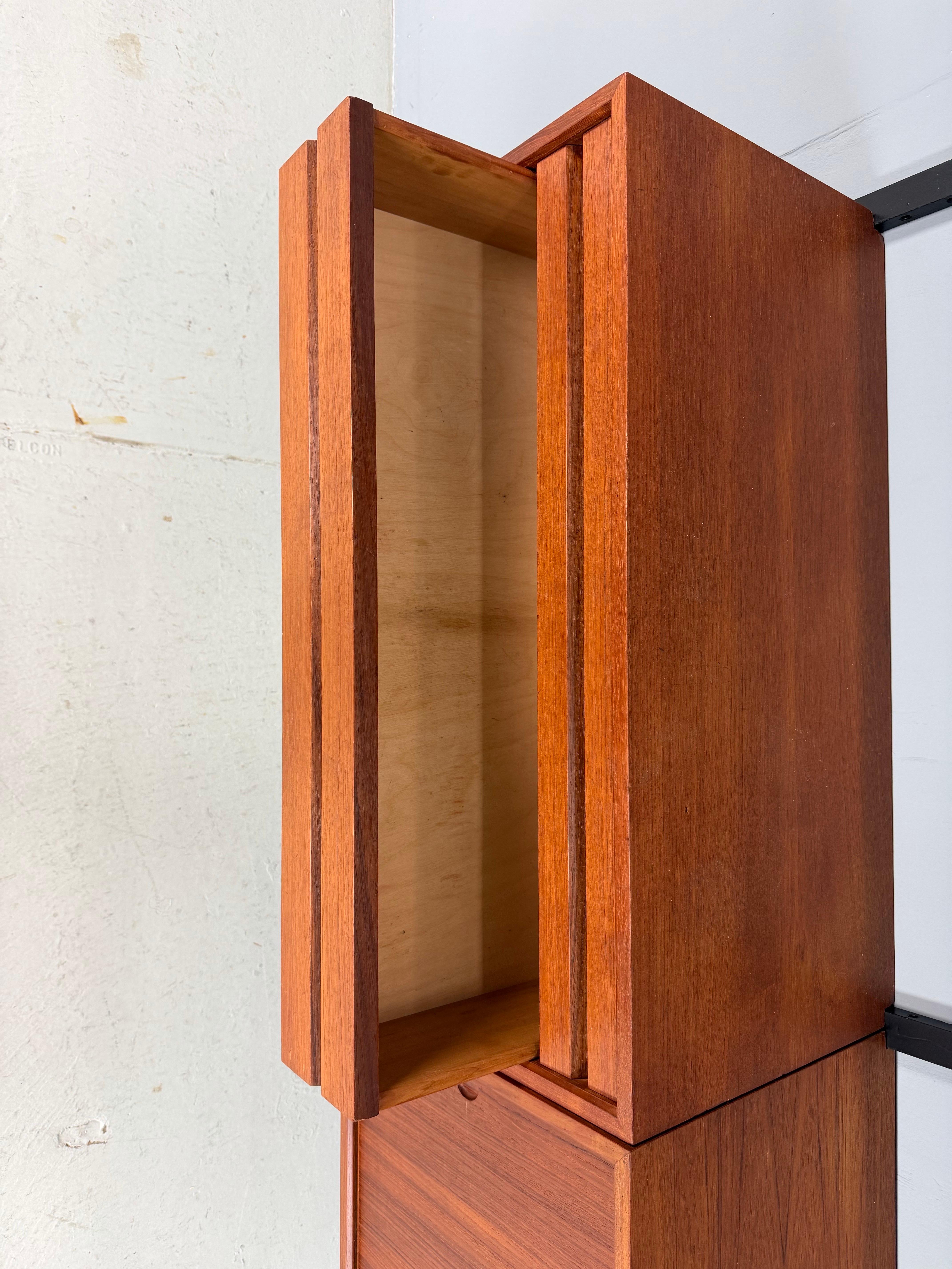 Modularer Teakholz-Wandregal von Poul Cadovius für Cado, Mid-Century Modern, 1960 (Mitte des 20. Jahrhunderts) im Angebot