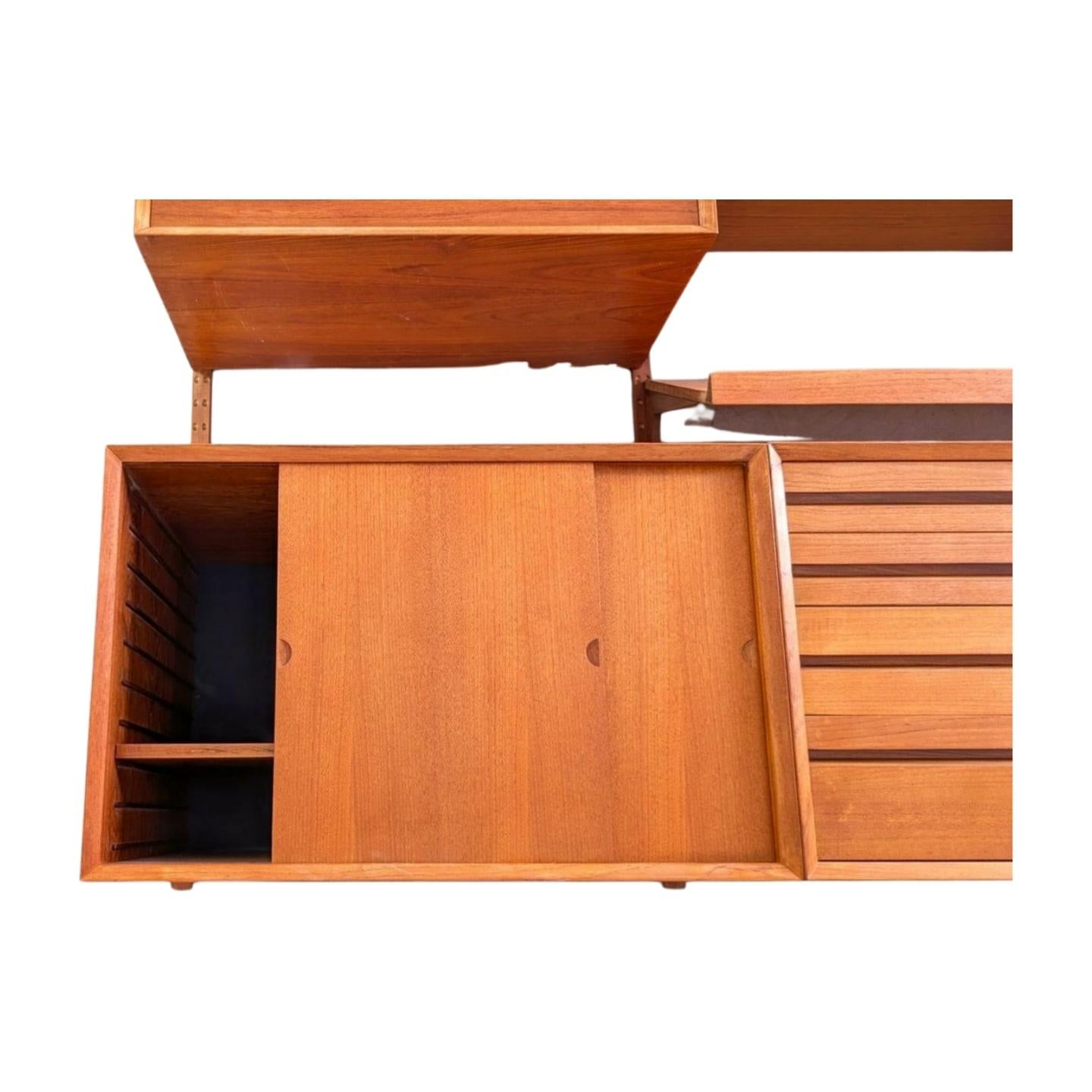Mid-20th Century Poul Cadovius Midcentury Bücher- Wandregal Royal Systeme Cado For Sale