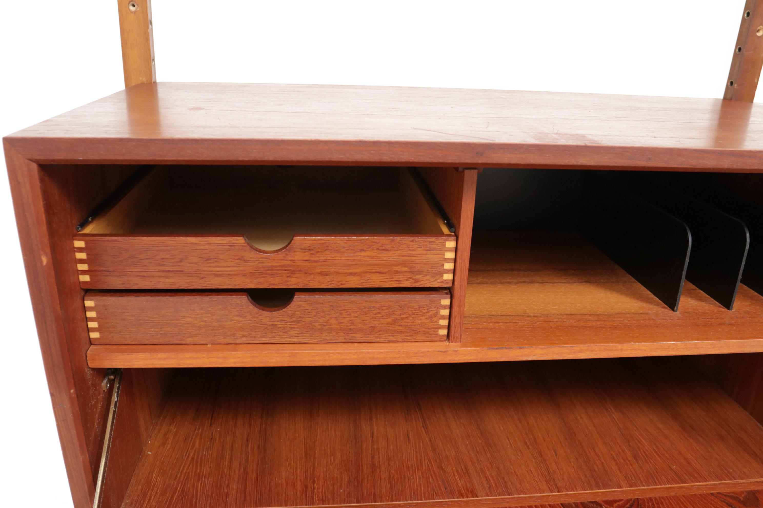 Poul Cadovius Modular Floating Shelf Wall System in Teak, Denmark, 1950's 3