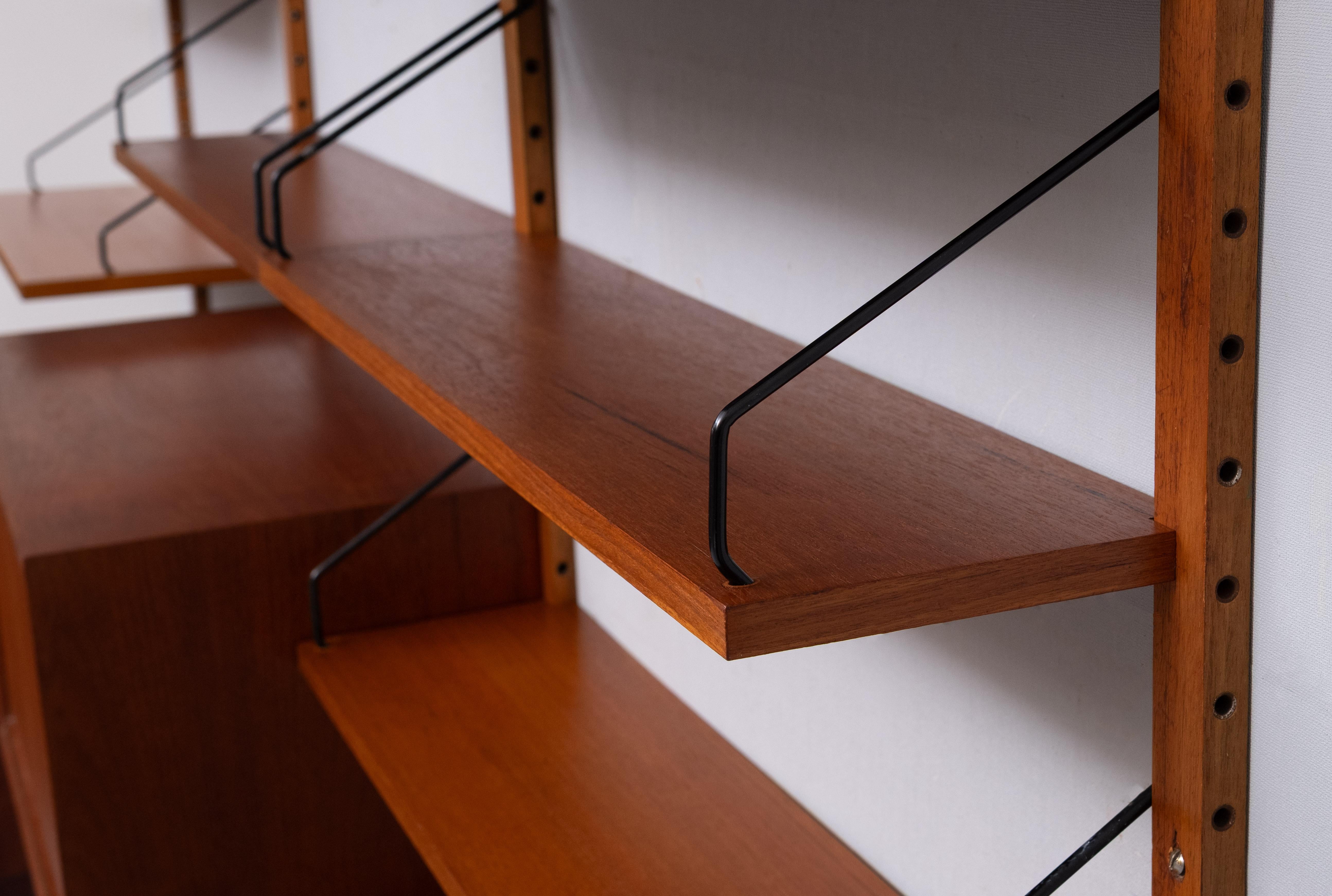 Poul Cadovius modular Royal Wall System 1950s Denmark For Sale 4