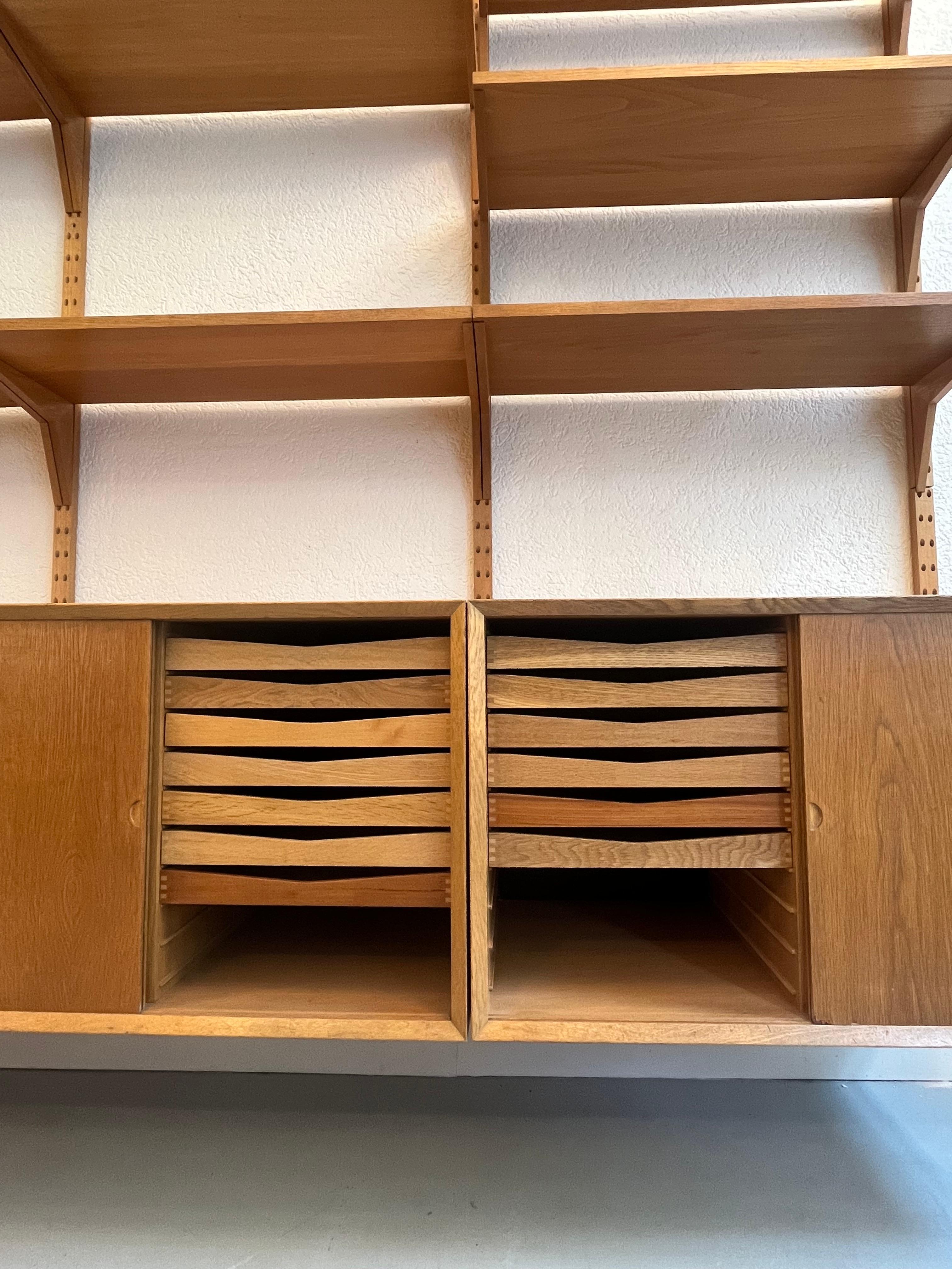 Danish Poul Cadovius Oak Modular Shelf Royal System Wall Unit Denmark ca. 1960 For Sale