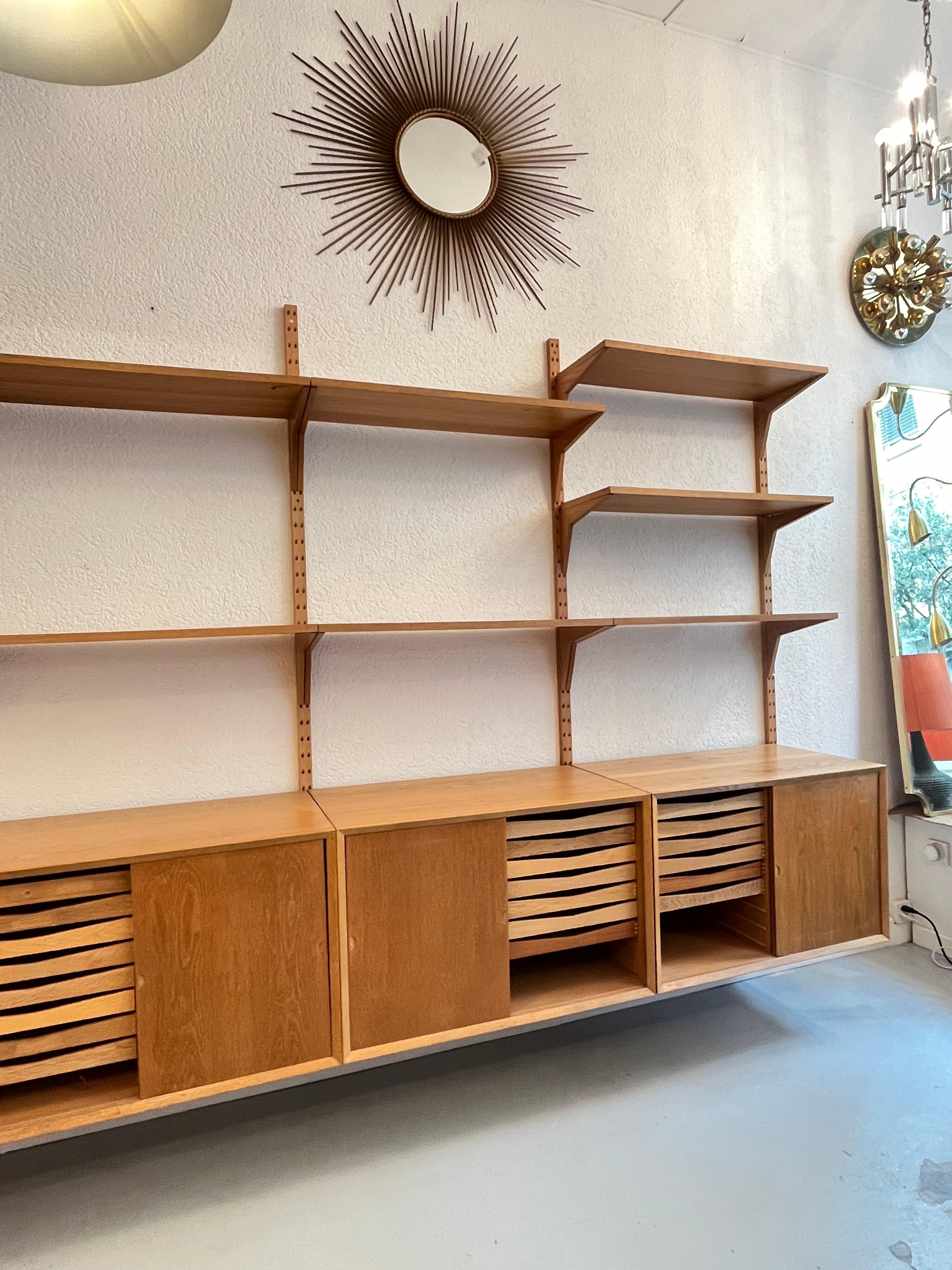 Poul Cadovius Oak Modular Shelf Royal System Wall Unit Denmark ca. 1960 For Sale 3