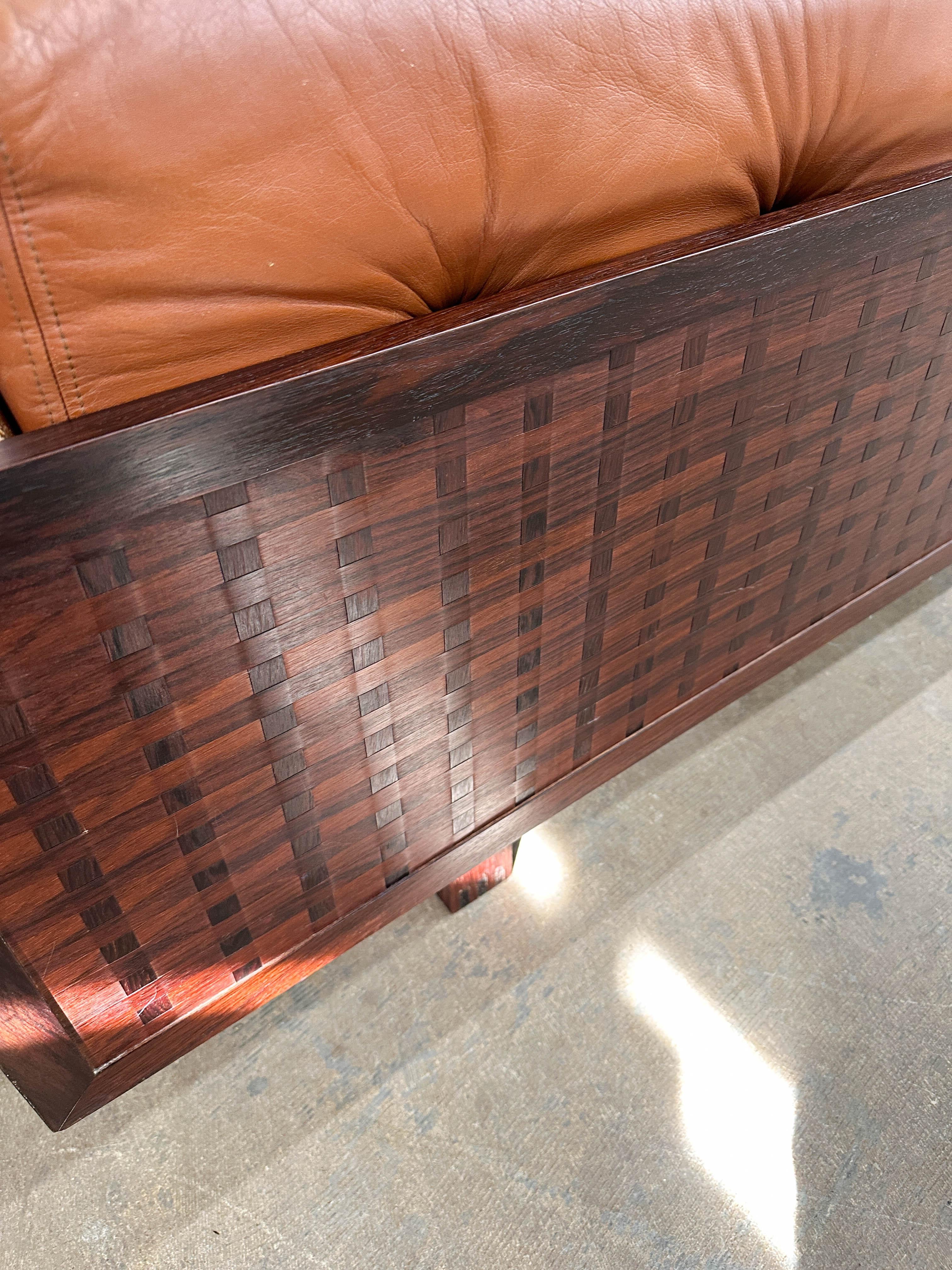 Poul Cadovius Sofa aus Rosenholz und Leder im Angebot 9