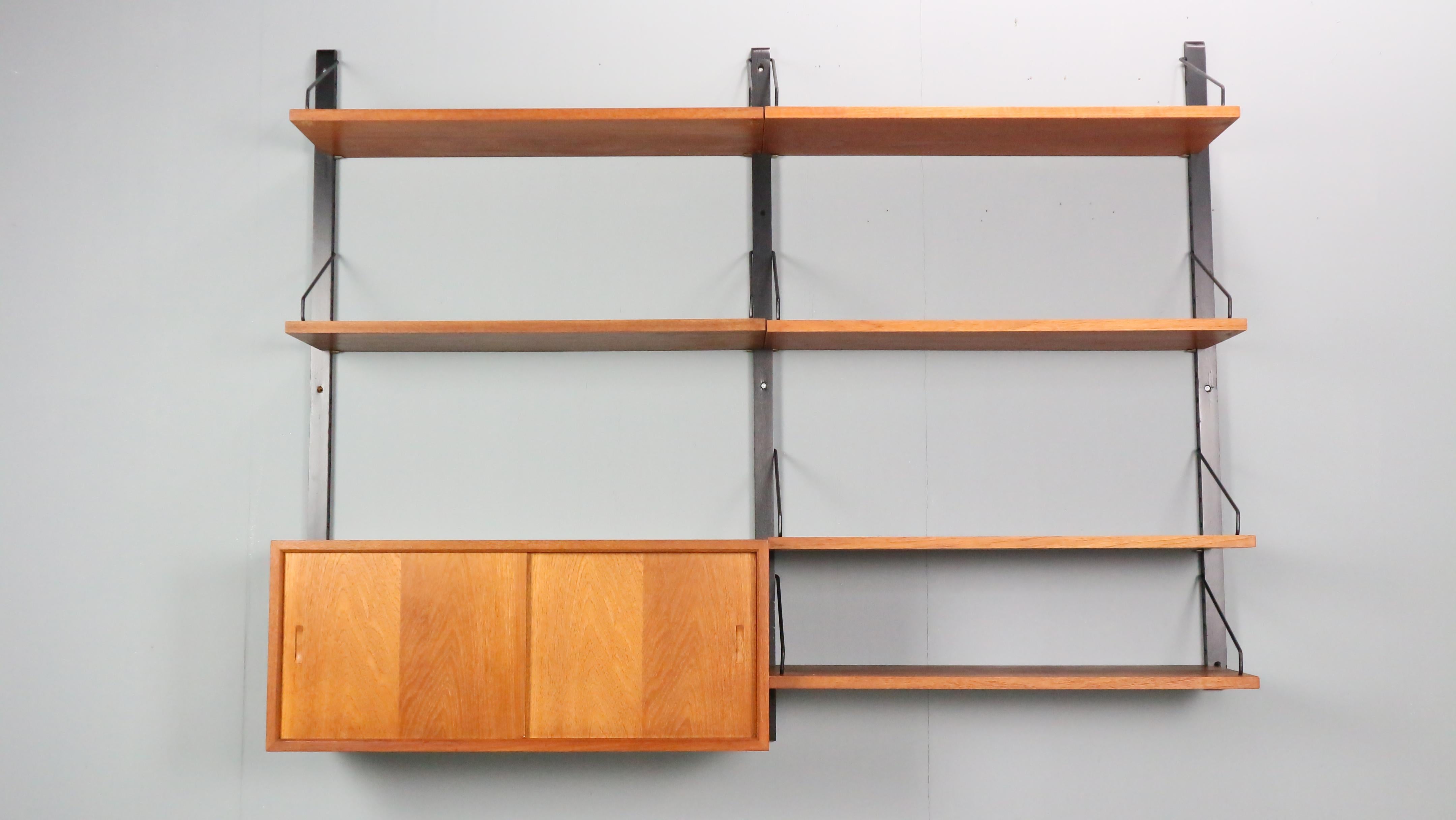 Mid-Century Modern Poul Cadovius Royal System Danish Modern Teak Wall Unit Shelving, 1960