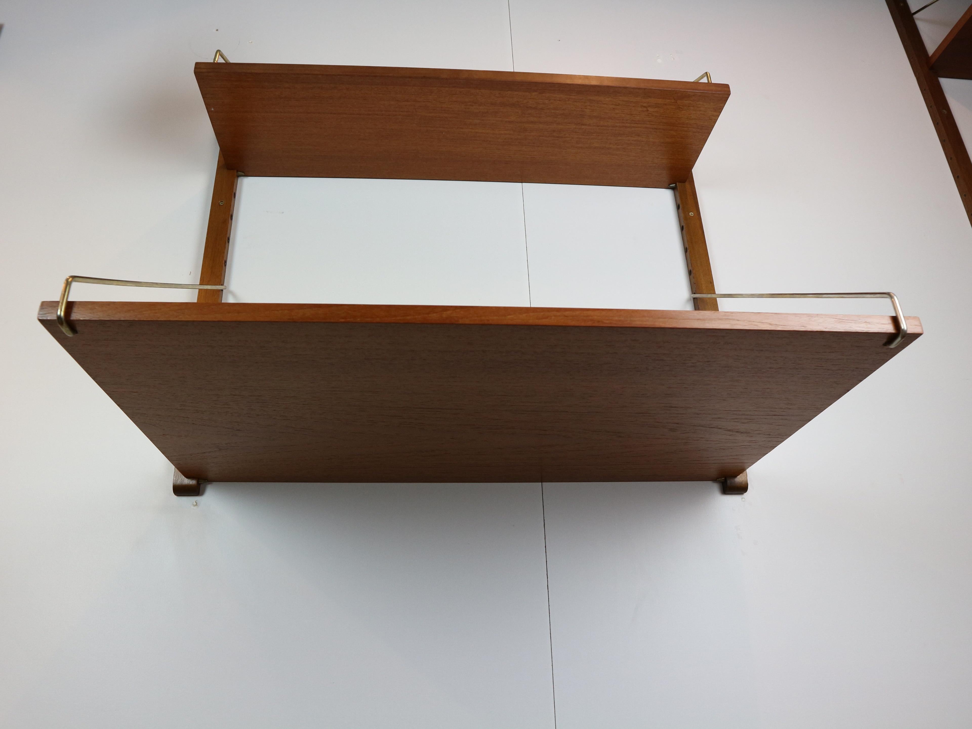 Poul Cadovius 'Royal System' teak desk shelf and brass brackets, 1960s Denmark 5