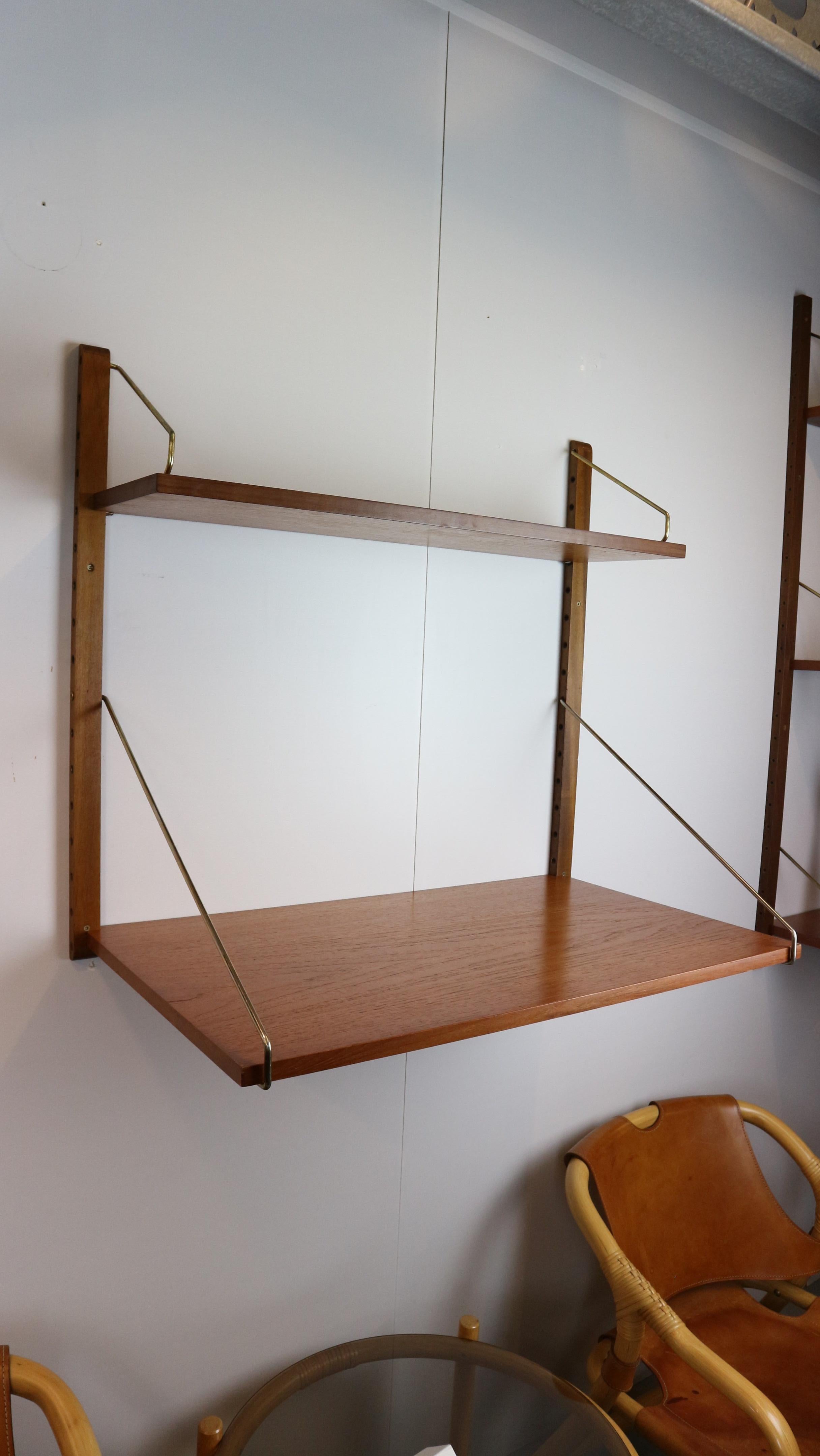 Poul Cadovius 'Royal System' teak desk shelf and brass brackets, 1960s Denmark 8