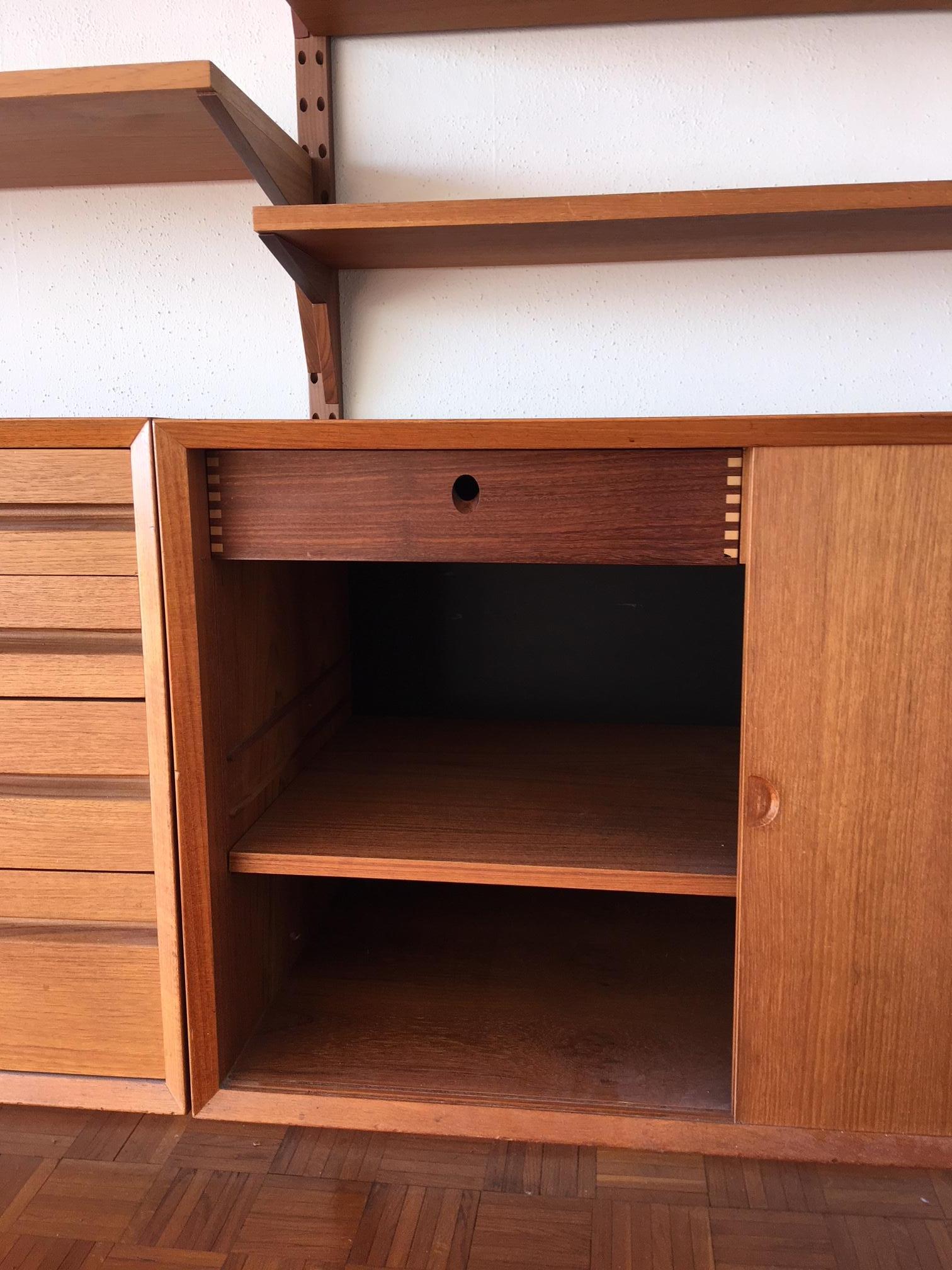 Poul Cadovius Teak Modular Wall Unit, Denmark, 1960s In Good Condition In Geneva, CH