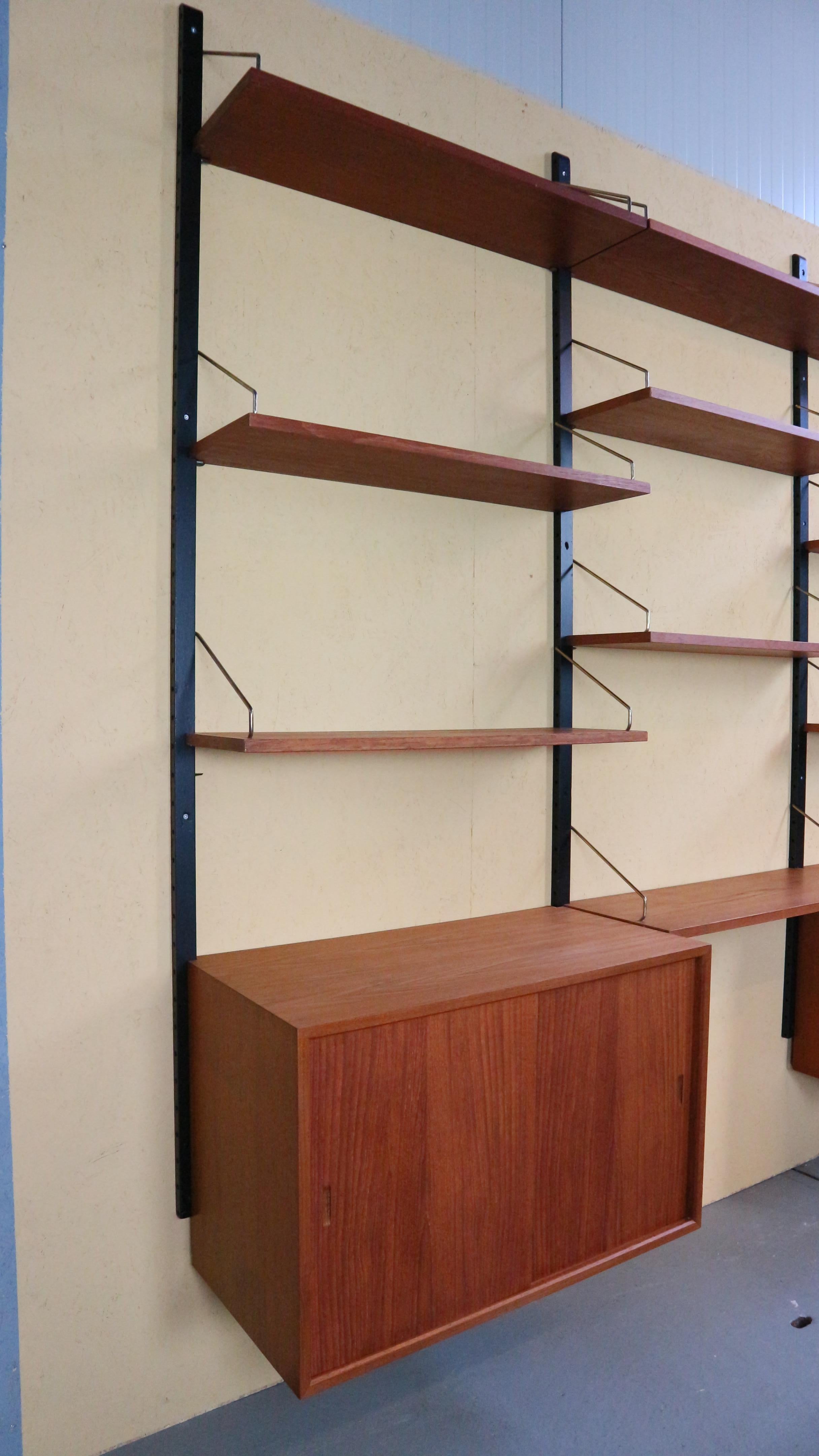 Poul Cadovius XXL Royal System Danish Modern Teak Wall Unit Shelving, 1960 7