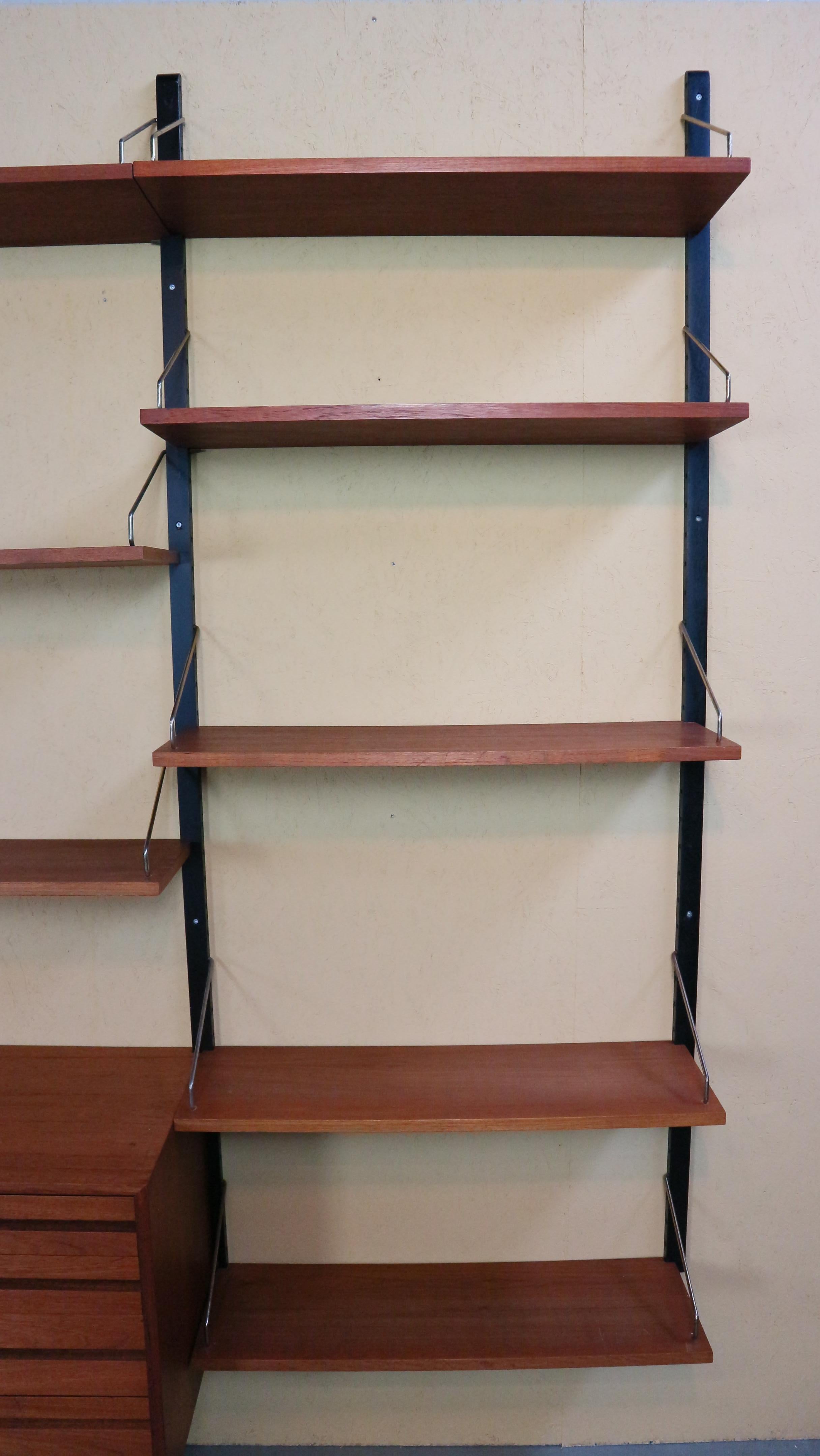Poul Cadovius XXL Royal System Danish Modern Teak Wall Unit Shelving, 1960 9