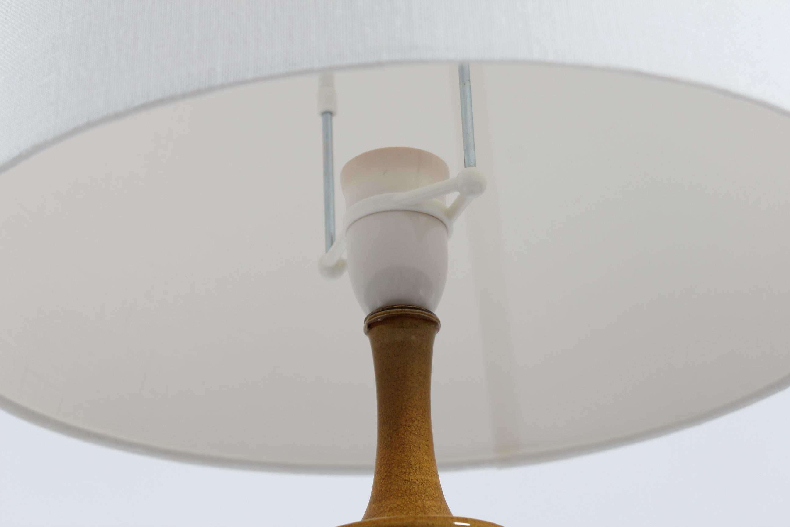 Scandinavian Modern Poul Erik Eliasen for Kähler Sculptural Table Lamp Stoneware with Amber Glaze 